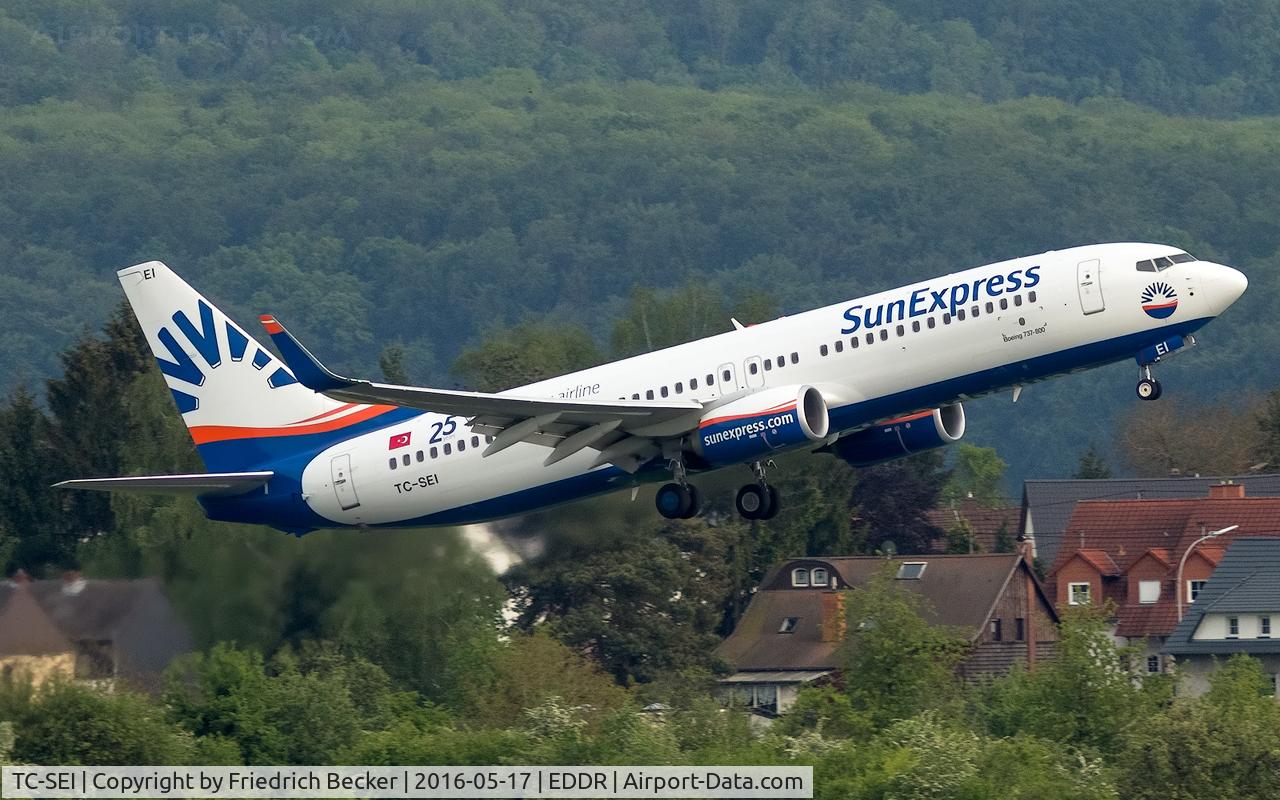 TC-SEI, 2015 Boeing 737-8HC C/N 61170, departure to Antalya via RW27