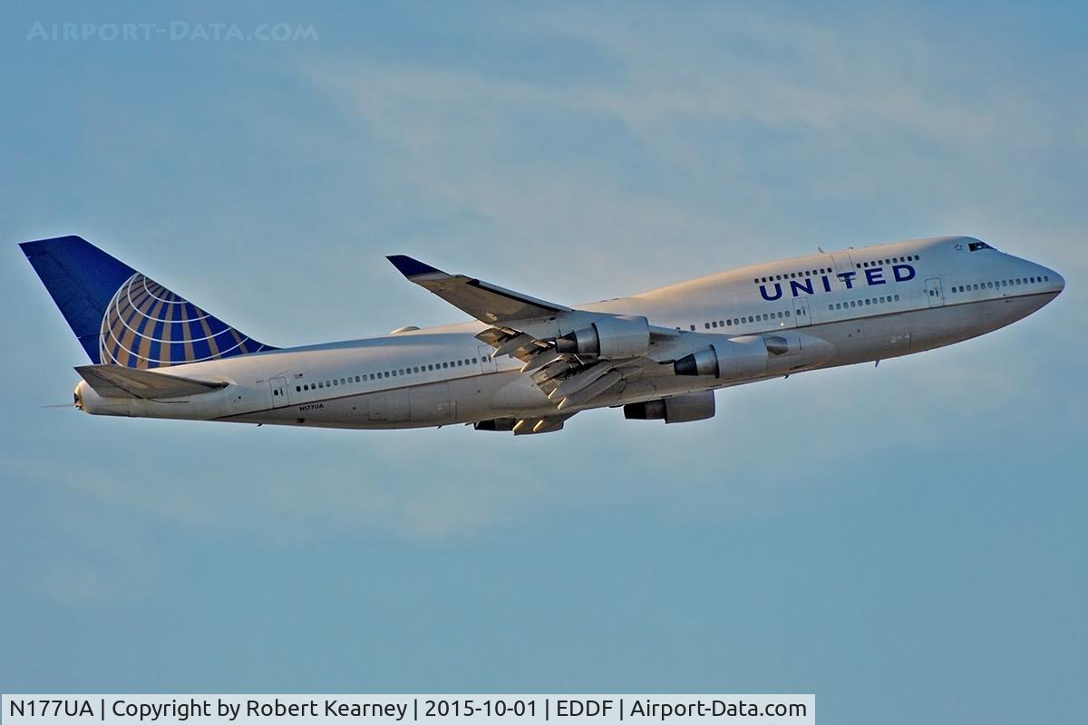 N177UA, 1990 Boeing 747-422 C/N 24384, Climbing out of EDDF