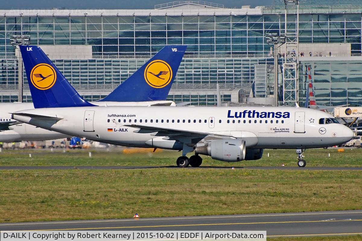 D-AILK, 1997 Airbus A319-114 C/N 679, Taxiing in after arrival