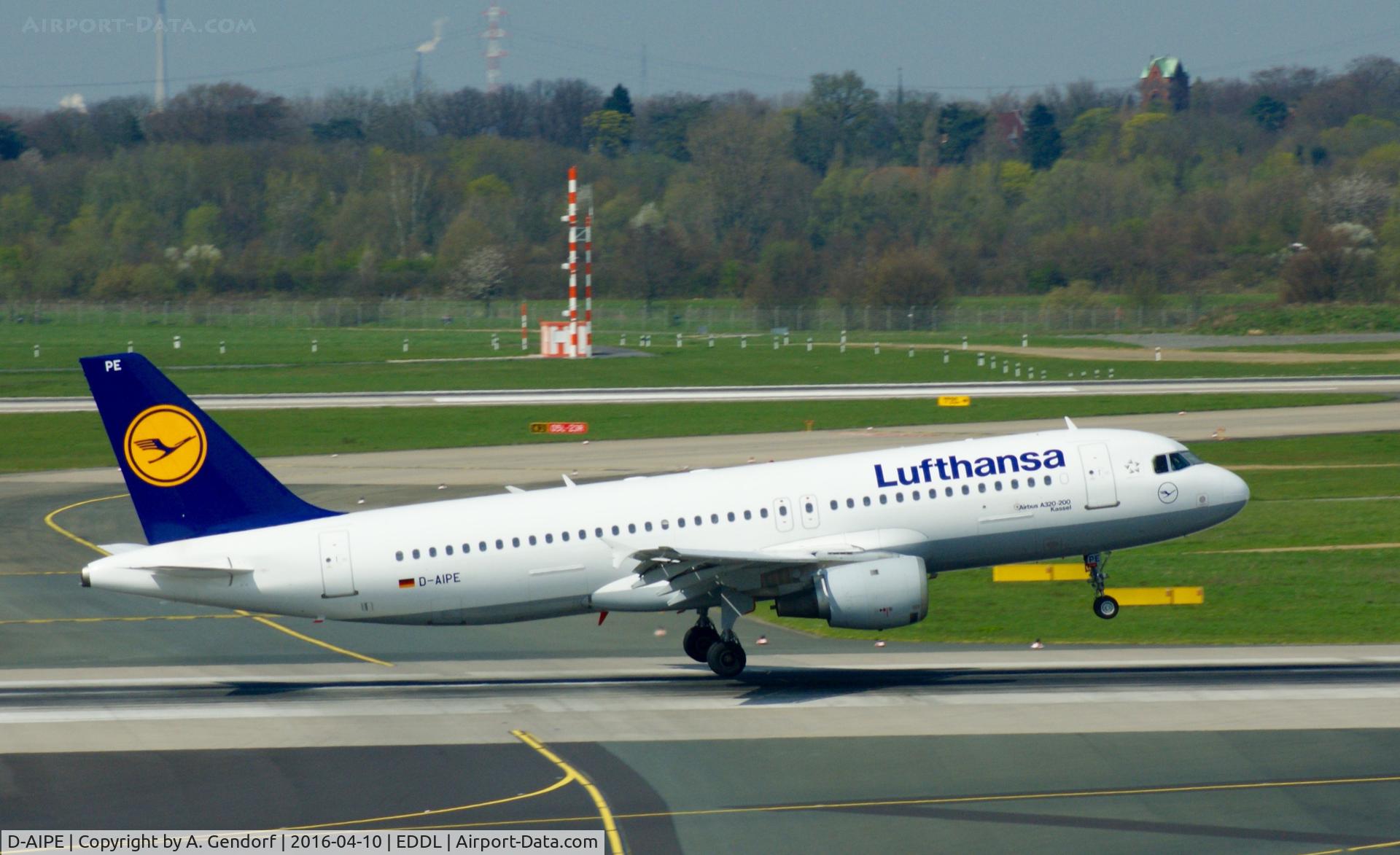 D-AIPE, 1989 Airbus A320-211 C/N 0078, Lufthansa, is here touching down RWY 05R at Düsseldorf Int'l(EDDL)