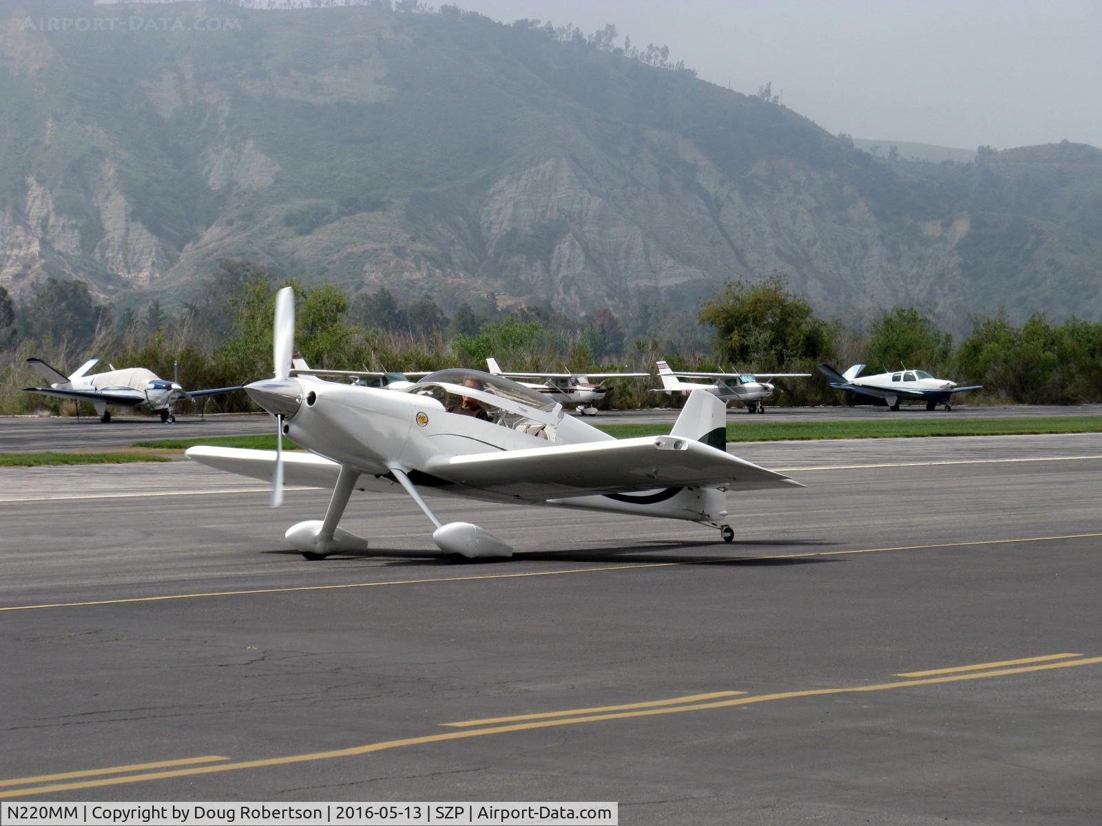 N220MM, 2001 Harmon Rocket II C/N 279, 2001 Hogan HARMON ROCKET II 'Mollie Maguire' Lycoming IO-540 250 Hp, an RV-4 highly modified with performance steroids, taxi