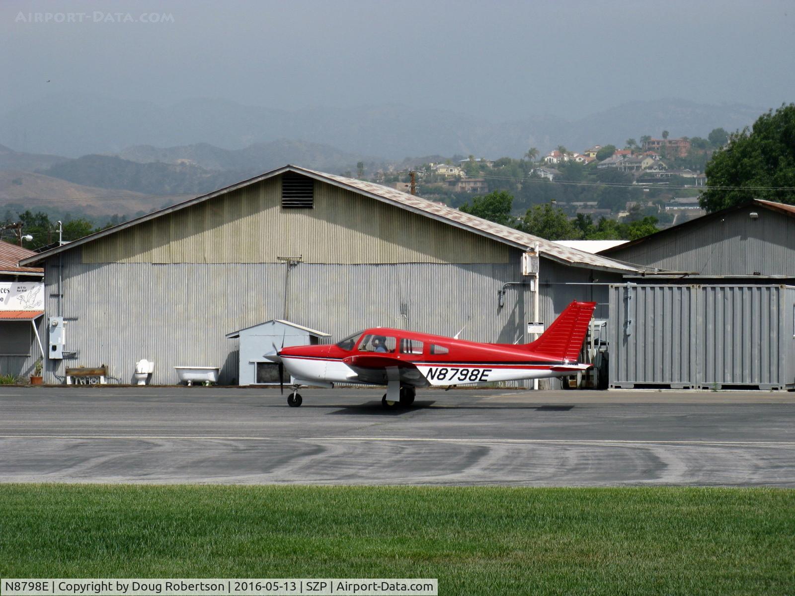 N8798E, 1976 Piper PA-28R-200 Cherokee Arrow II C/N 28R-7635215, 1976 Piper PA-28R-200 ARROW II, Lycoming O&VO-360 200 Hp, taxi to Rwy 04