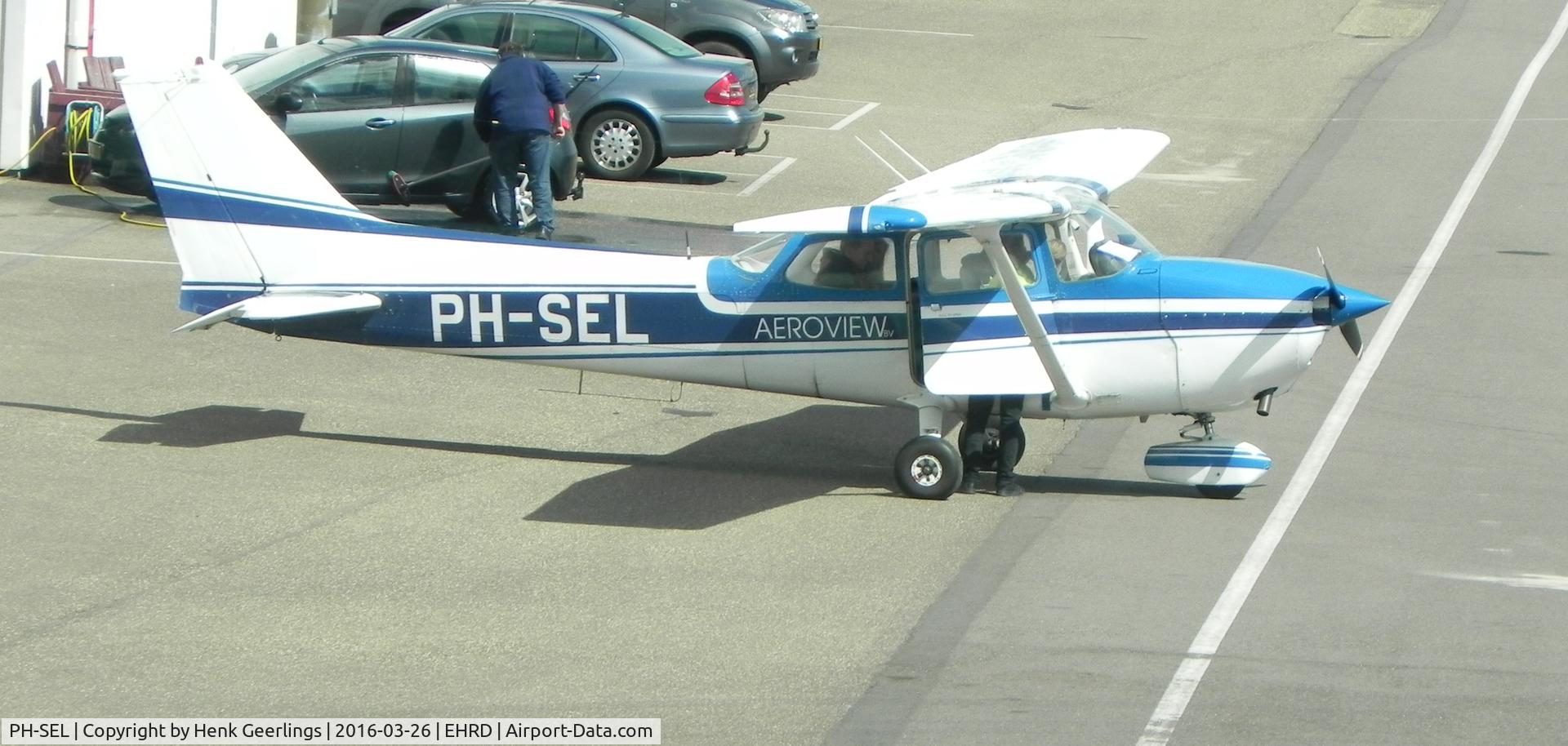 PH-SEL, 1980 Cessna 172P C/N 17274194, Rotterdam A/P