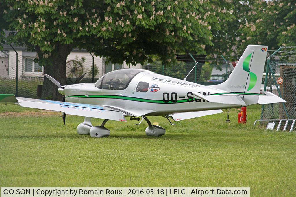 OO-SON, 2015 The Airplane Factory Sling 2 C/N 0193, Parked