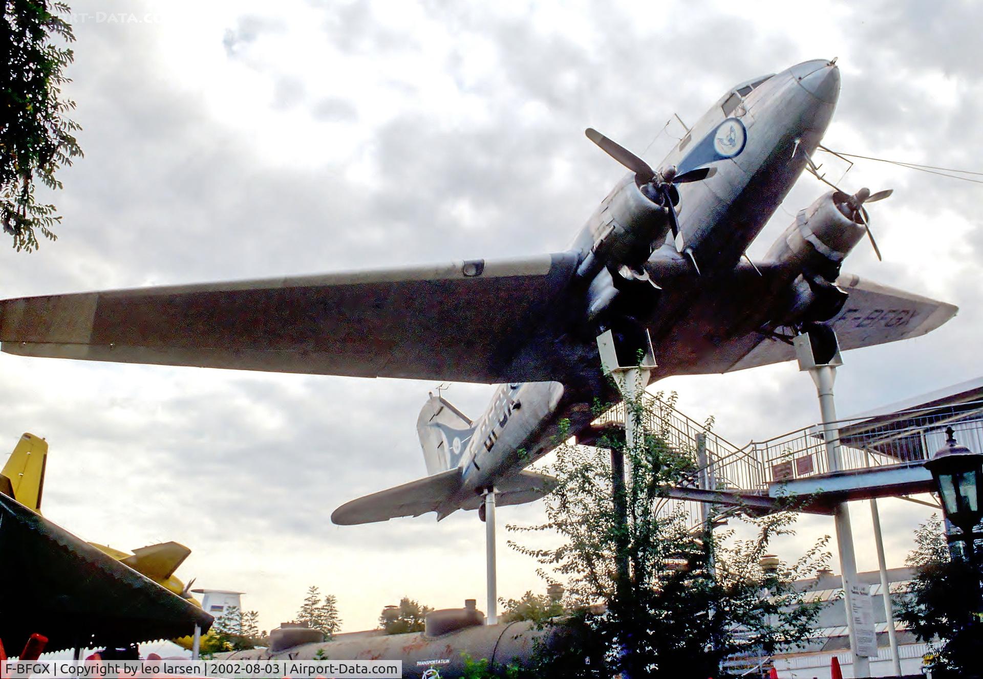 F-BFGX, 1942 Douglas DC3C-S1C3G (C-53D) C/N 11722, Speyer Museum 3.8.02