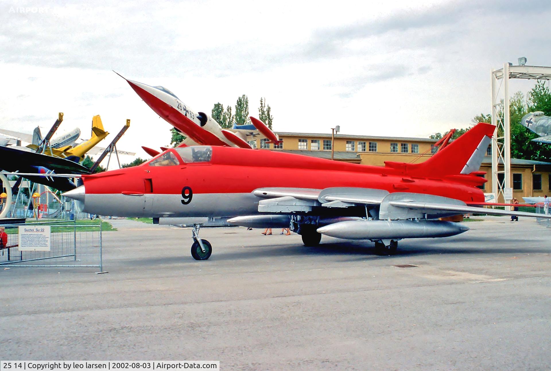 25 14, Sukhoi Su-22M-4 C/N 26001, Speyer Museum 3.8.02