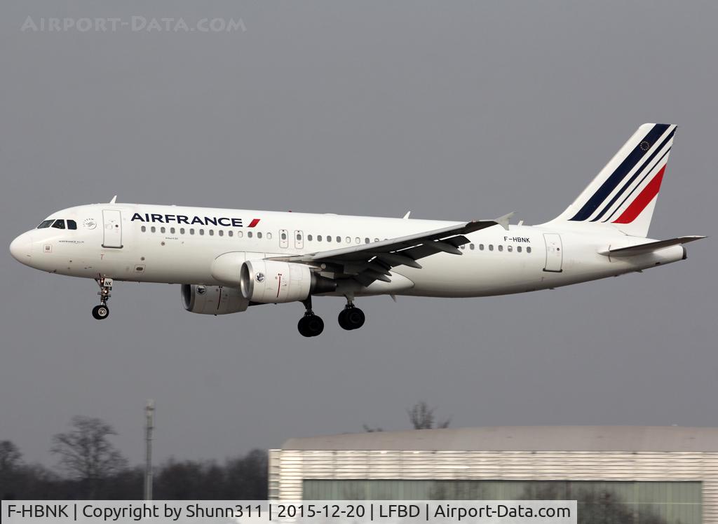 F-HBNK, 2012 Airbus A320-214 C/N 5084, Landing rwy 23
