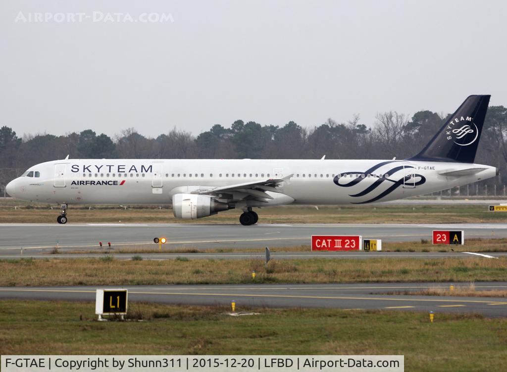 F-GTAE, 1998 Airbus A321-211 C/N 0796, Ready for take off from rwy 23