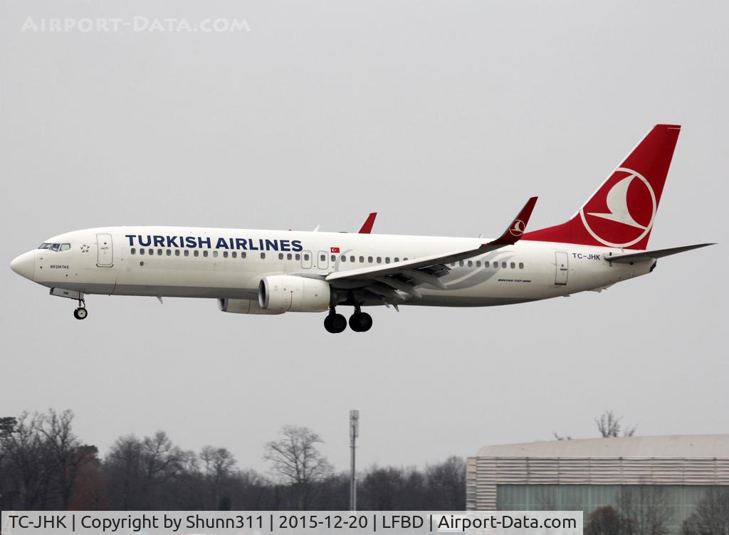 TC-JHK, 2011 Boeing 737-8F2 C/N 40975, Landing rwy 23