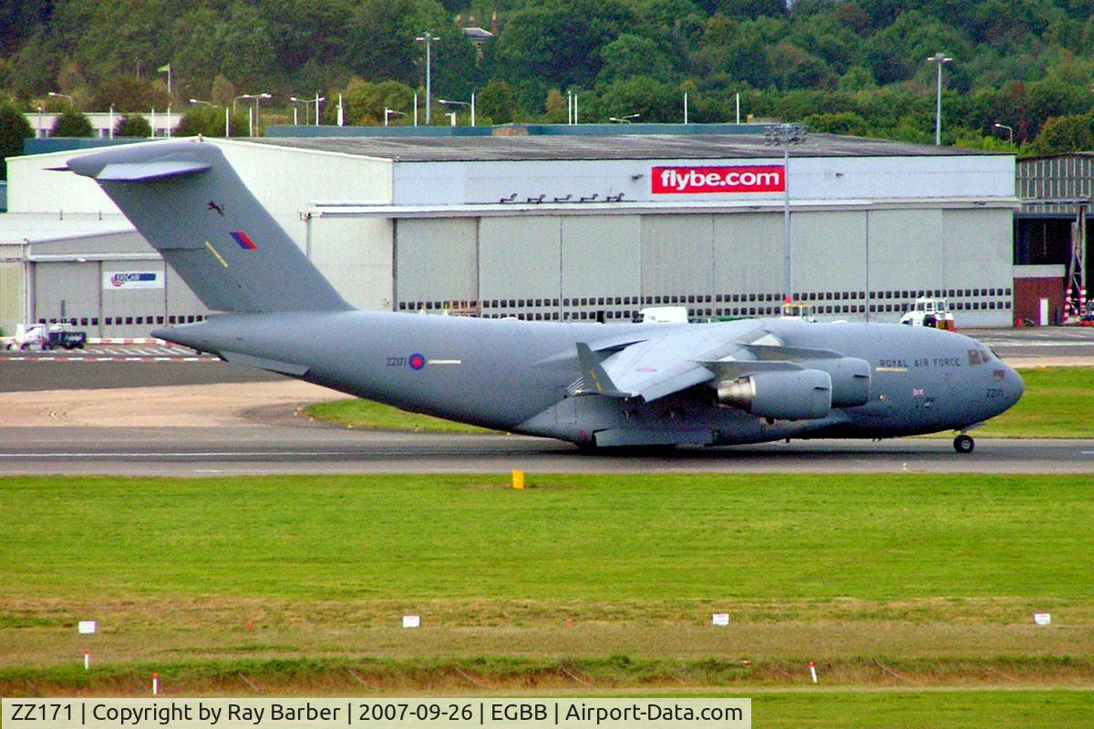 ZZ171, 2000 Boeing C-17A Globemaster III C/N F-007, McDonnell-Douglas C-17A Globemaster C.1 [UK-1] (Royal Air Force) Birmingham Int'l~G 26/09/2007