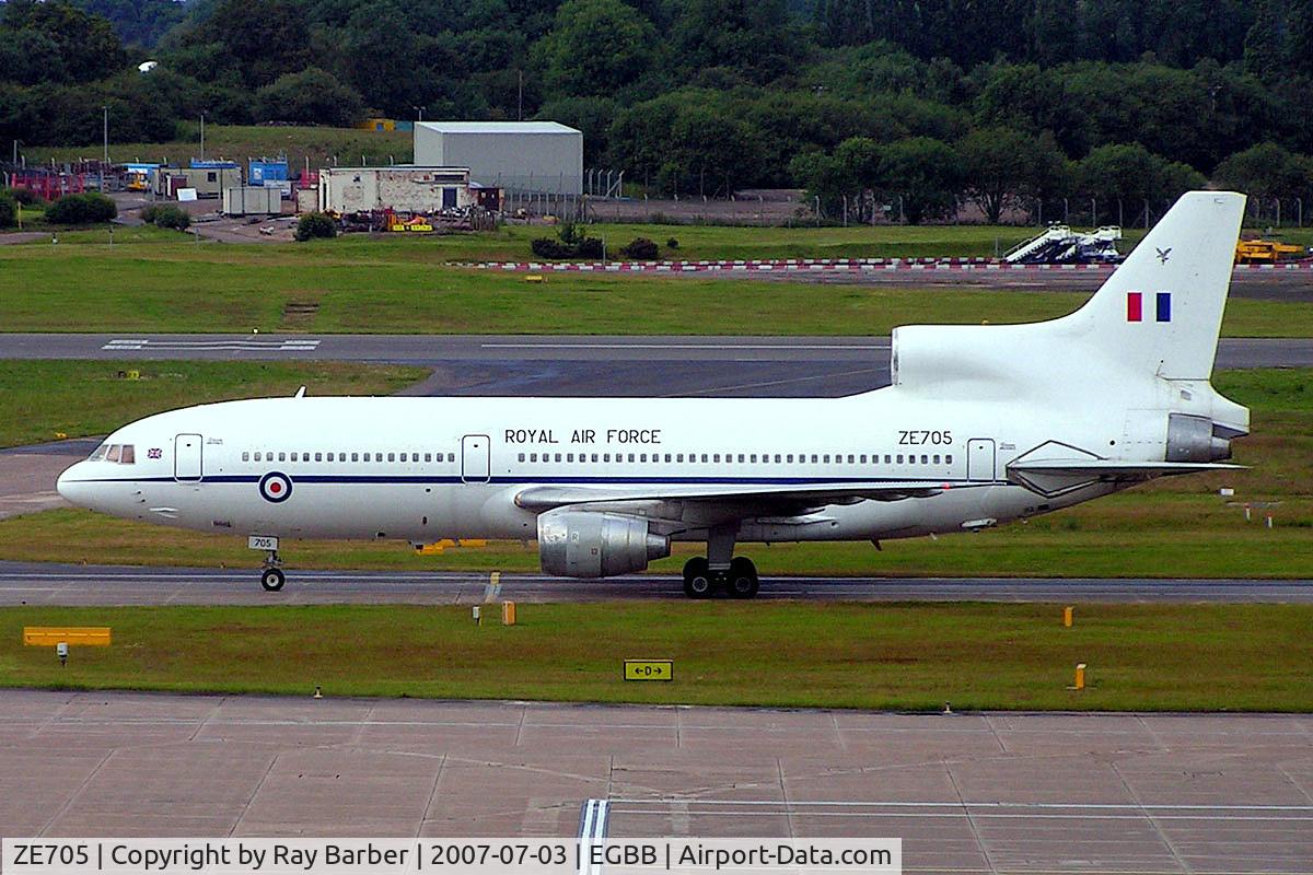 ZE705, Lockheed L-1011-385-3 TriStar C2 (500) C/N 193Y-1188, Lockheed L-1011 C.2 Tristar [1188] (Royal Air Force) Birmingham Int'l~G 03/07/2007