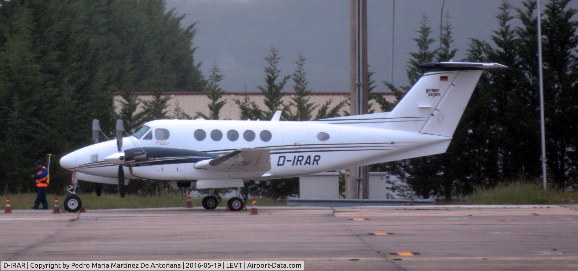 D-IRAR, 2006 Raytheon B200 Super King Air C/N BB-1957, Foronda - Vitoria-Gasteiz - España