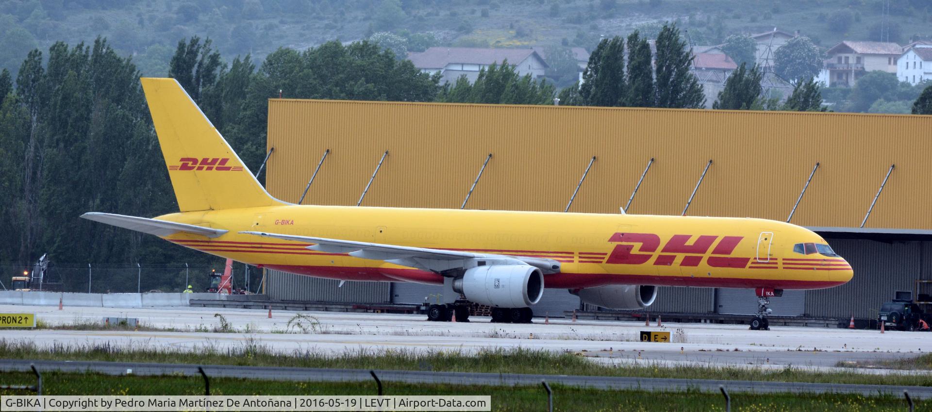 G-BIKA, 1982 Boeing 757-236/SF C/N 22172, Foronda - Vitoria-Gasteiz - España