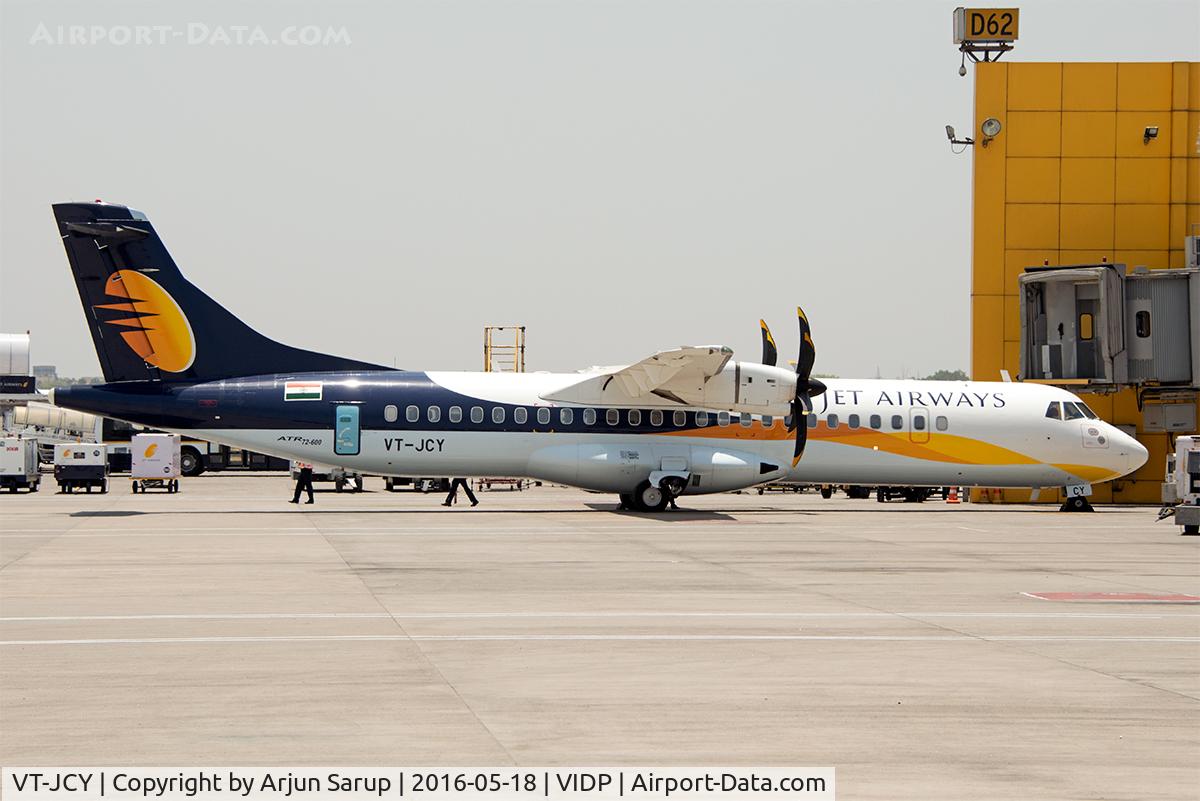 VT-JCY, 2012 ATR 72-600 (72-212A) C/N 1064, On the apron at IGIA T-3.