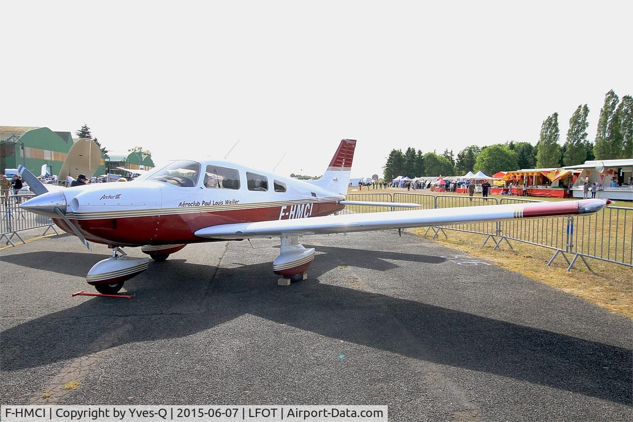 F-HMCI, Piper PA-28-181 Archer III C/N 2843426, Piper PA-28-181 Archer III, Displayed at Tours-St Symphorien Air Base 705 (LFOT-TUF) Air show 2015