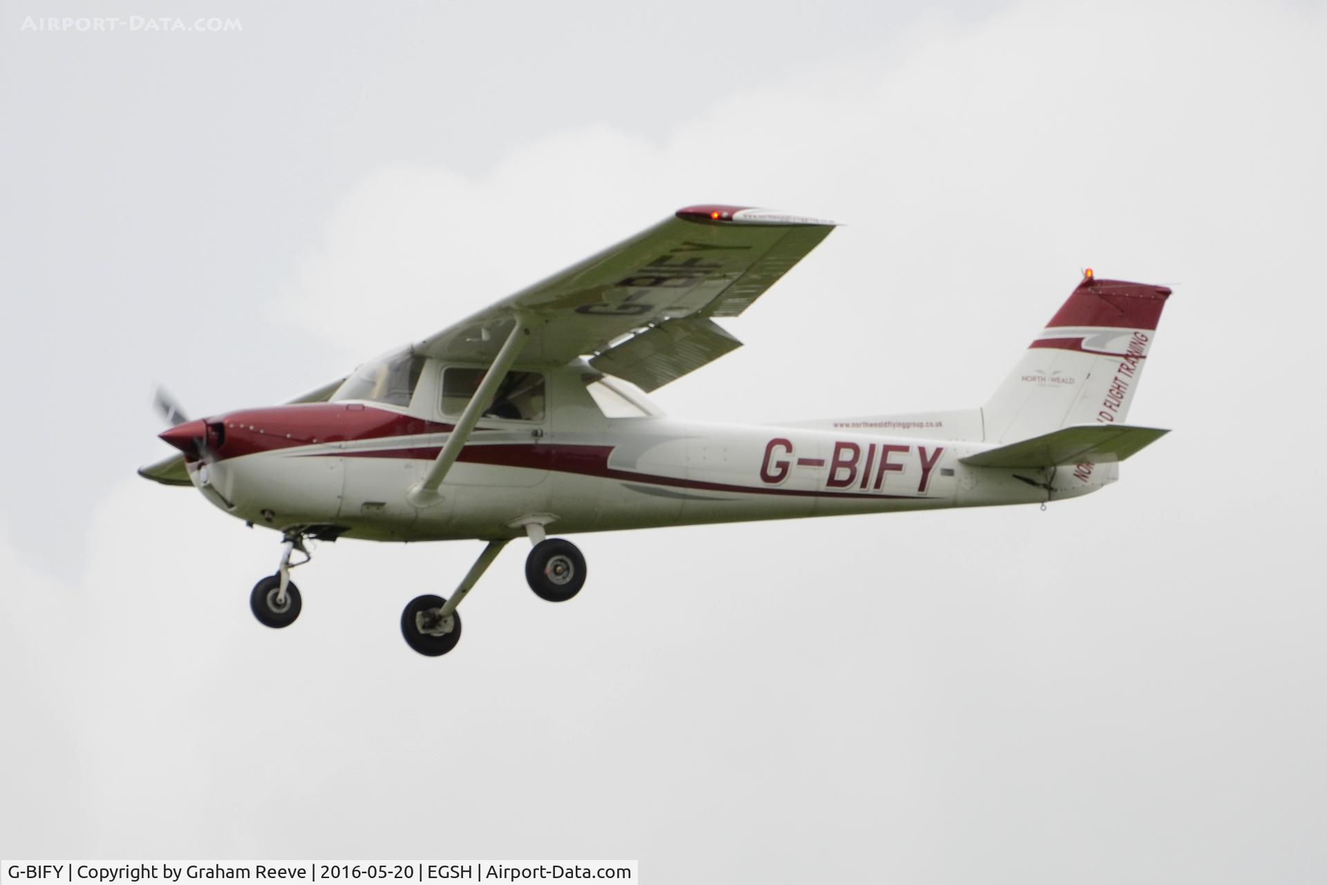 G-BIFY, 1972 Reims F150L C/N 0829, Landing at Norwich.