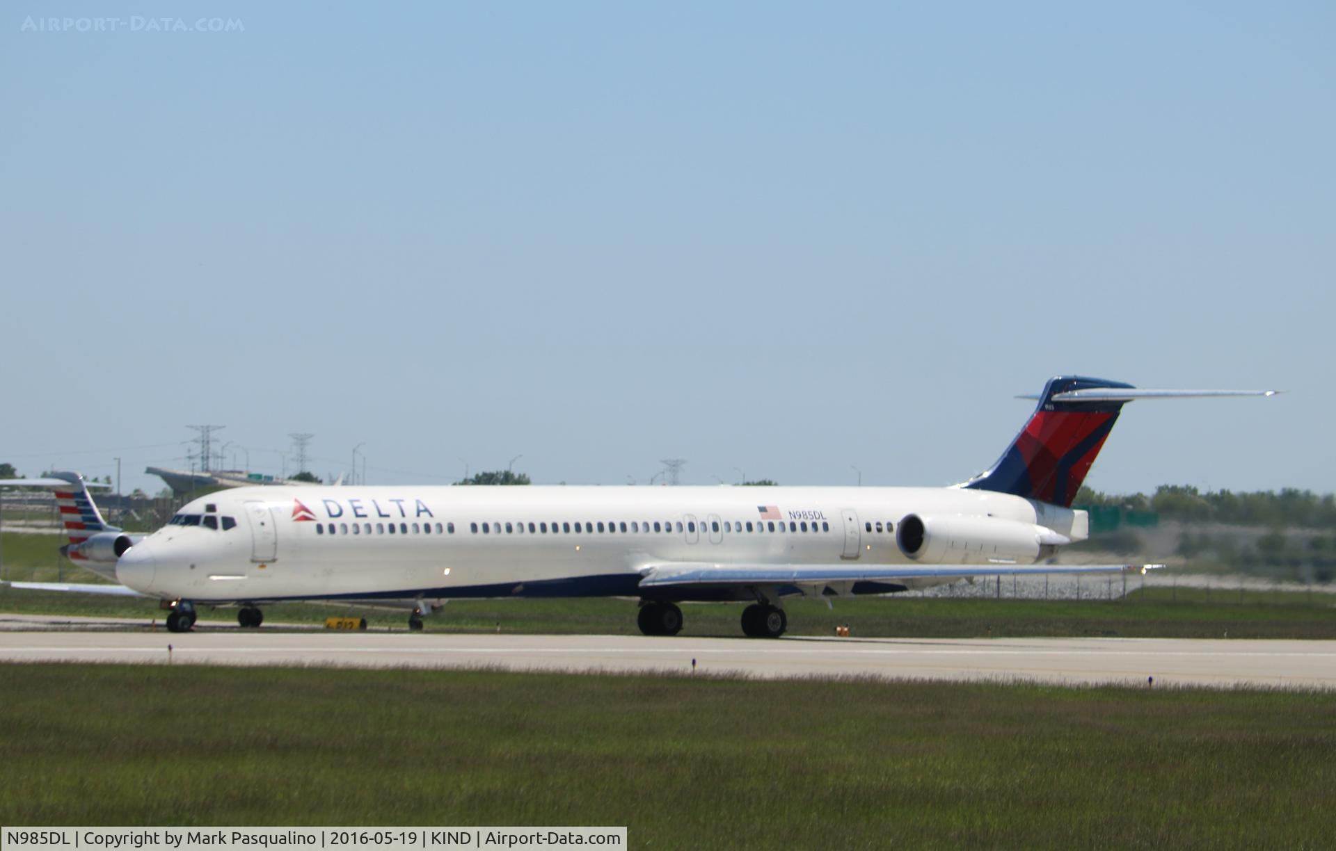 N985DL, 1991 McDonnell Douglas MD-88 C/N 53312, MD-88