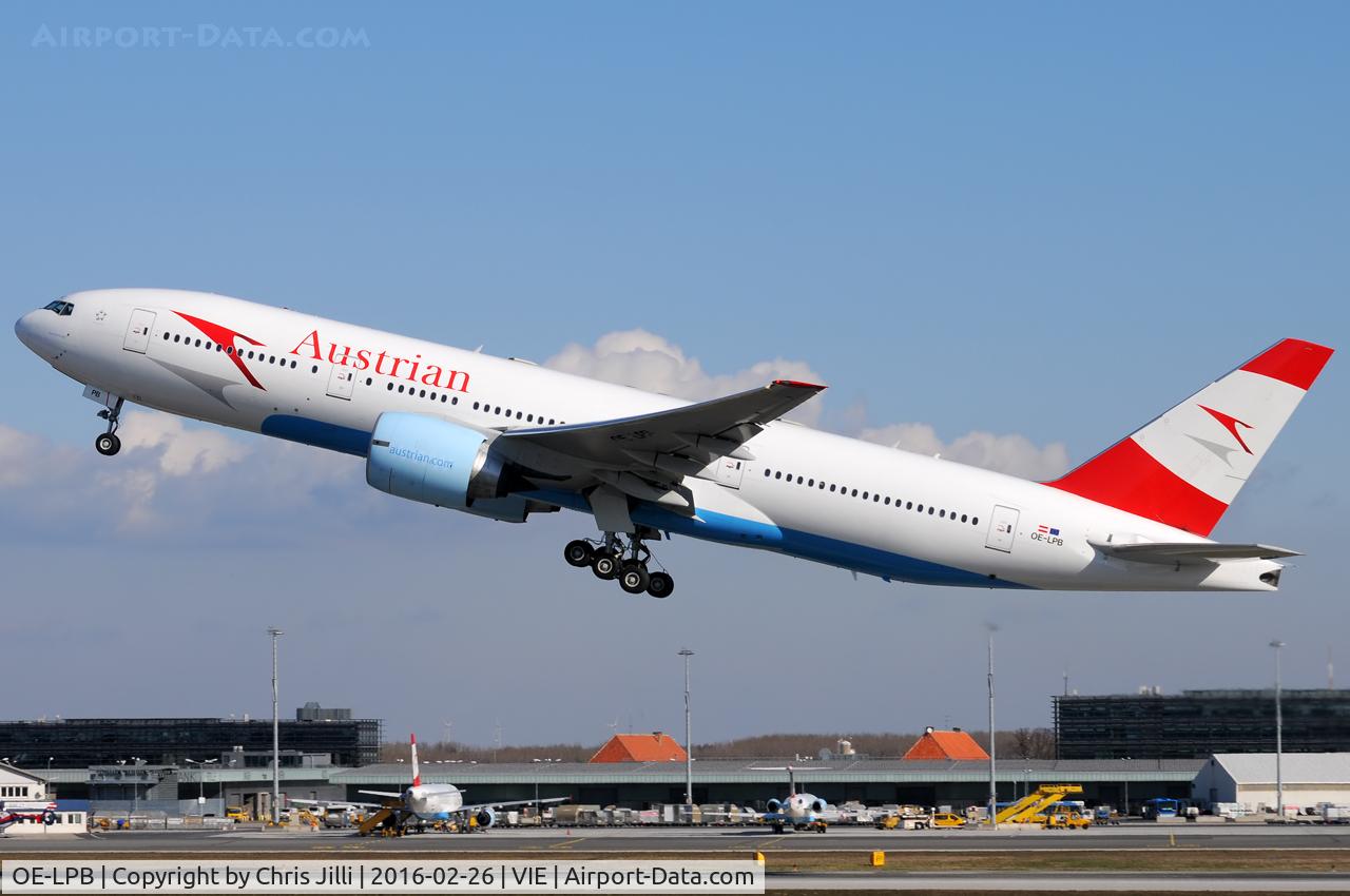 OE-LPB, 1998 Boeing 777-2Z9/ER C/N 28699, Austrian Airlines