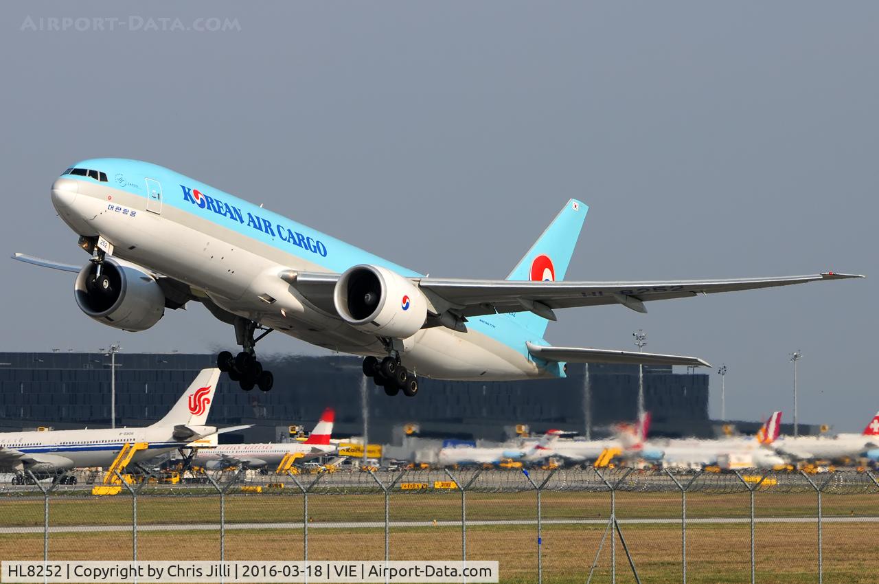 HL8252, 2012 Boeing 777-FB5 C/N 37638, Korean Air Cargo