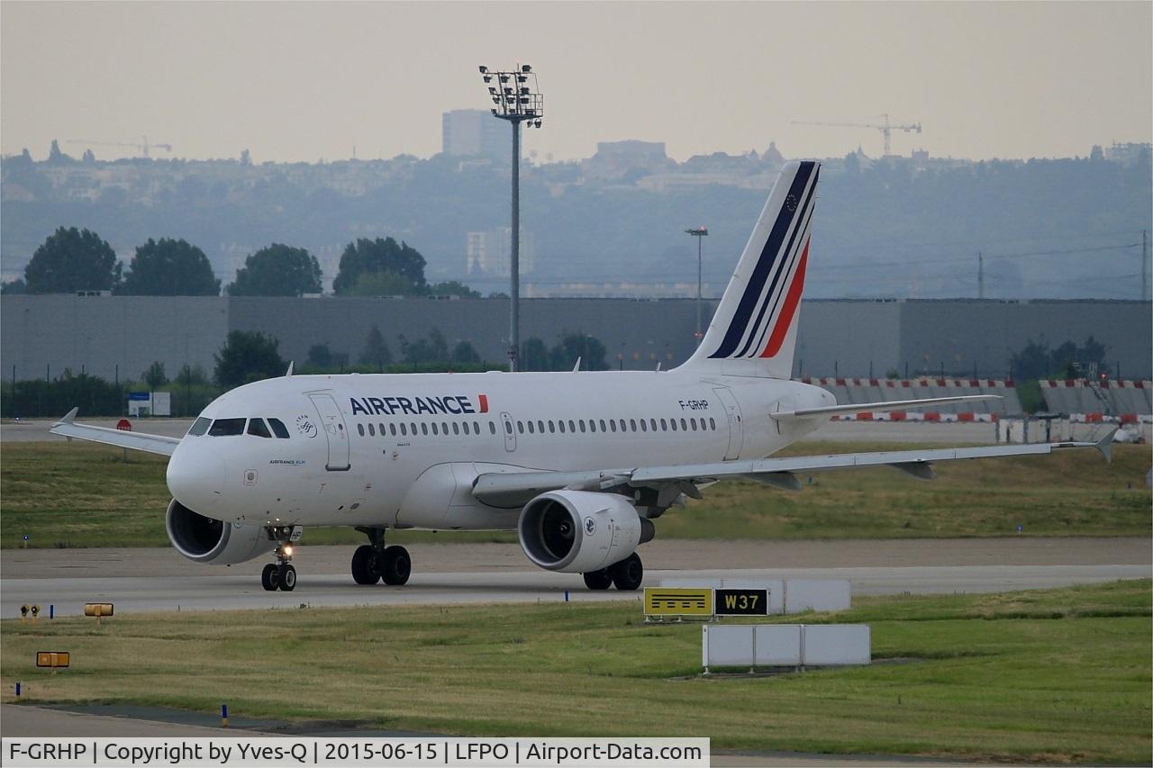 F-GRHP, 2000 Airbus A319-111 C/N 1344, Airbus A319-111, Taxiing to holding point Charlie rwy 08, Paris-Orly airport (LFPO-ORY)