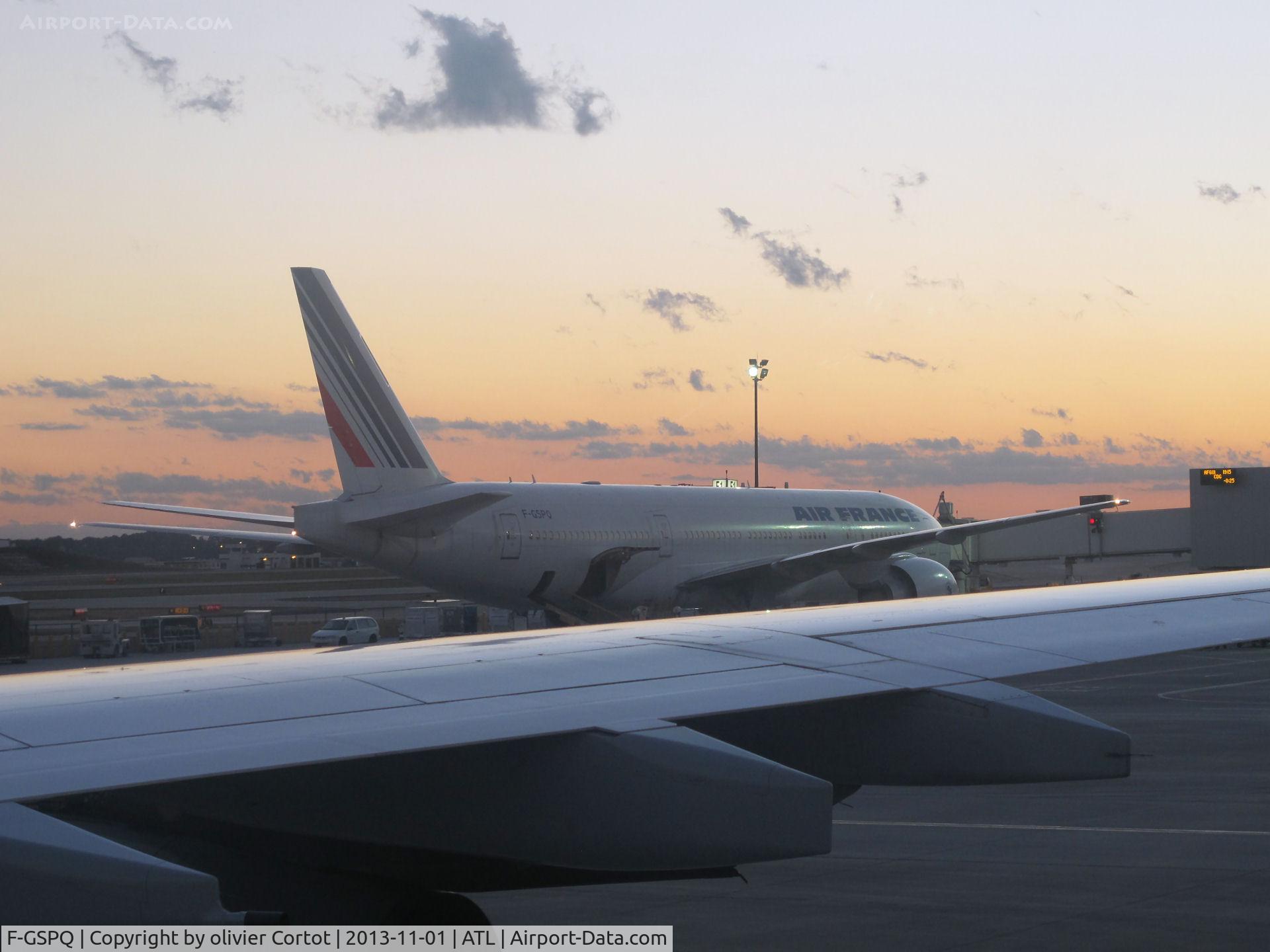 F-GSPQ, 2001 Boeing 777-228/ER C/N 28682, the sun goes down on georgia