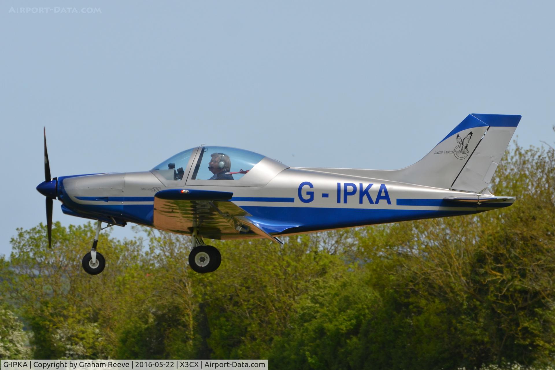 G-IPKA, 2005 Alpi Aviation Pioneer 300 C/N PFA 330-14355, Landing at Northrepps.
