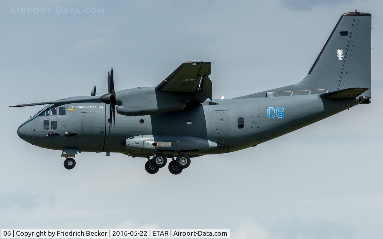 06, Alenia C-27J Spartan C/N 4115, on final RW26