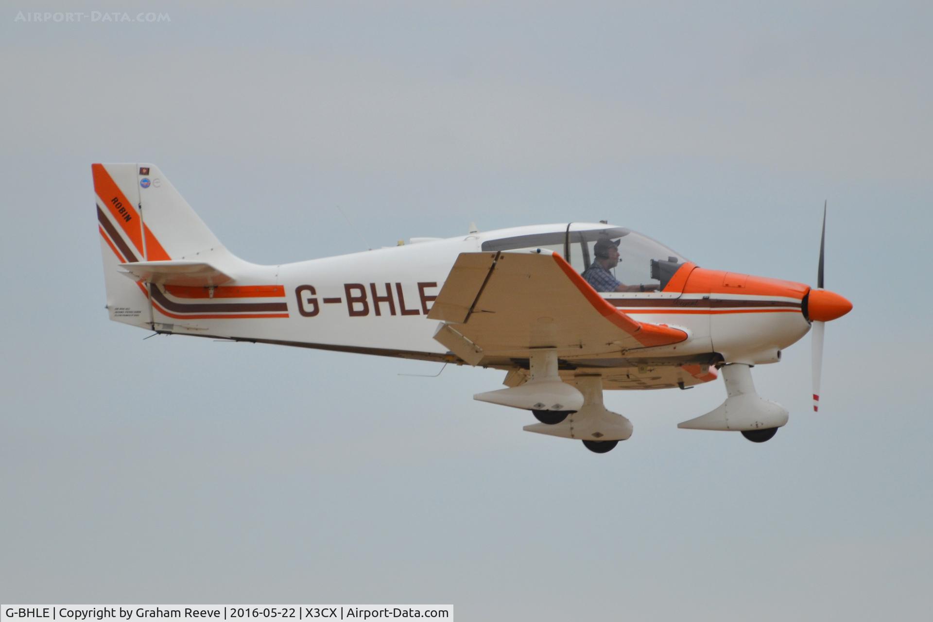 G-BHLE, 1980 Robin DR-400-180 Regent Regent C/N 1466, Landing at Northrepps.