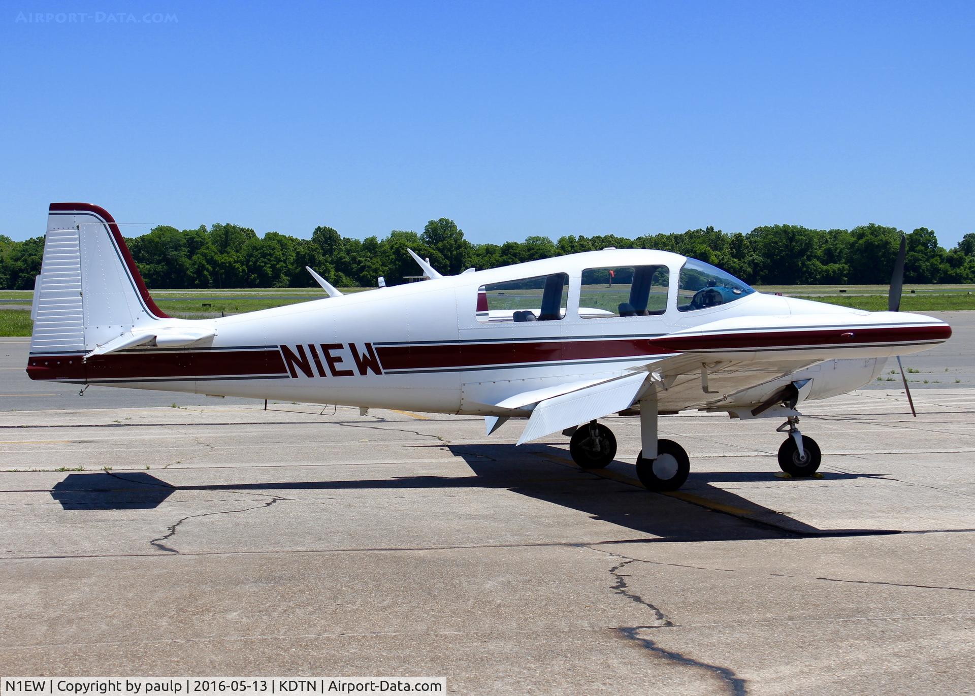 N1EW, 1962 Navion Rangemaster G C/N NAV-4-2480, At Downtown Shreveport.