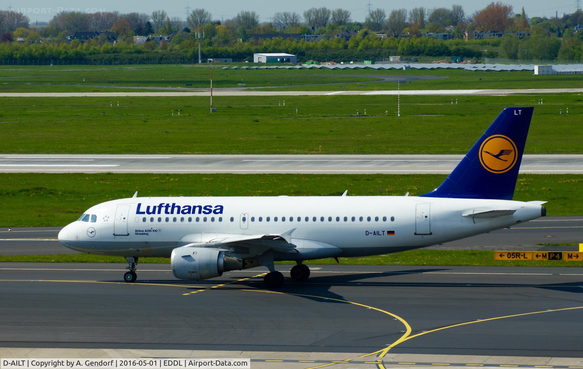 D-AILT, 1997 Airbus A319-114 C/N 738, Lufthansa, is here taxing to RWY 05R at Düsseldorf Int'l(EDDL)