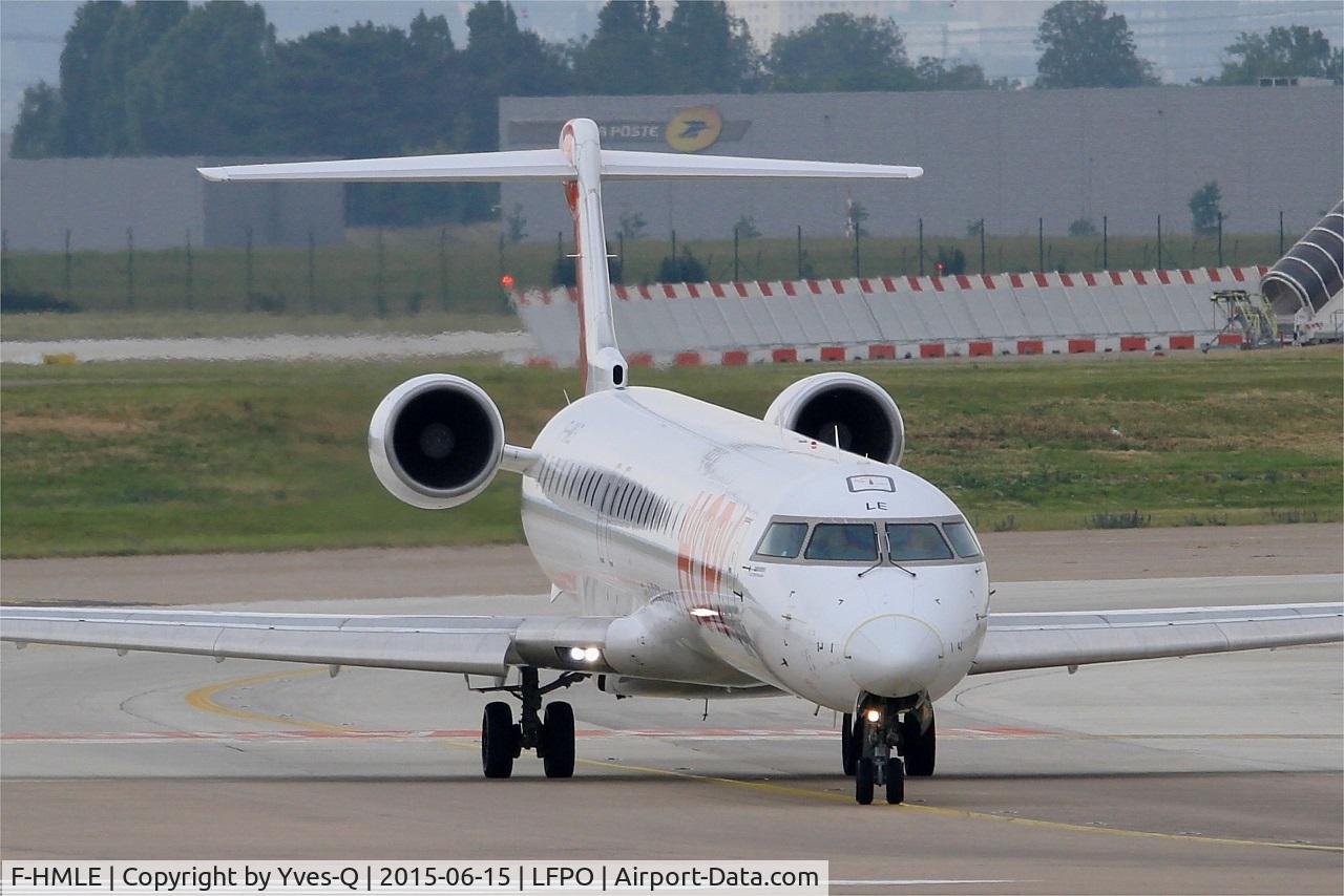 F-HMLE, 2010 Bombardier CRJ-1000EL NG (CL-600-2E25) C/N 19009, Bombardier CRJ-1000EL NG, Holding point Charlie rwy 08, Paris-Orly airport (LFPO-ORY)