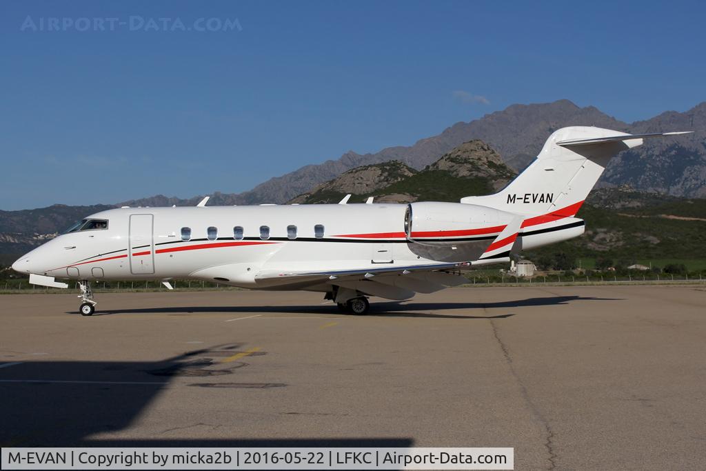 M-EVAN, 2006 Bombardier Challenger 300 (BD-100-1A10) C/N 20096, Parked