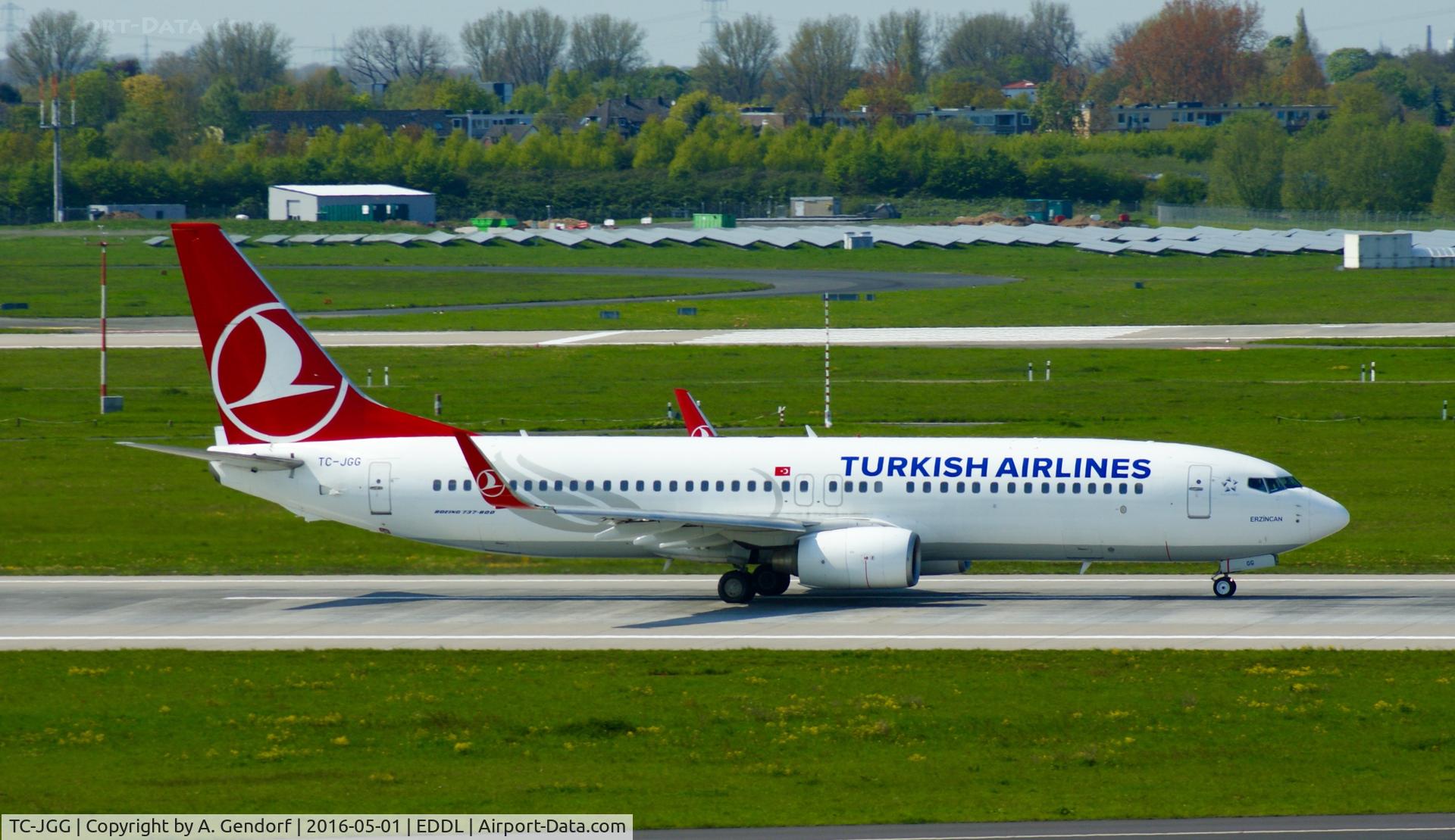 TC-JGG, 2005 Boeing 737-8F2 C/N 34405, Turkish Airlines, is here ready for departure at Düsseldorf Int'l(EDDL)