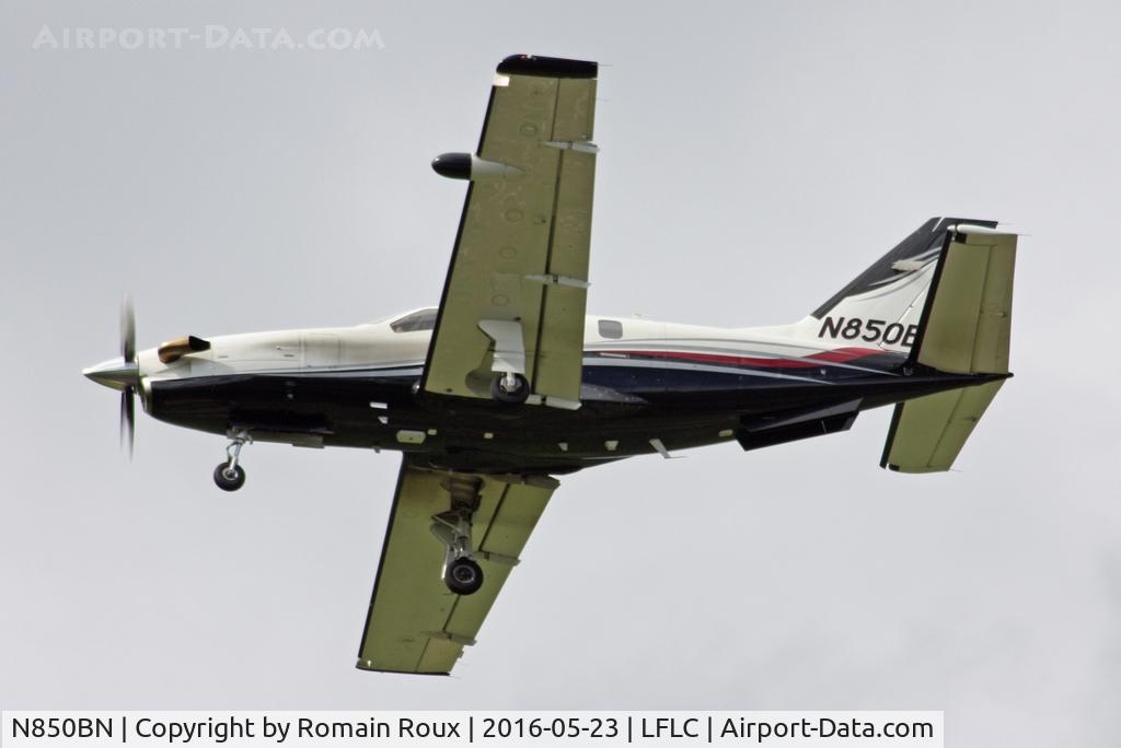 N850BN, 2010 Socata TBM-700 C/N 517, Landing