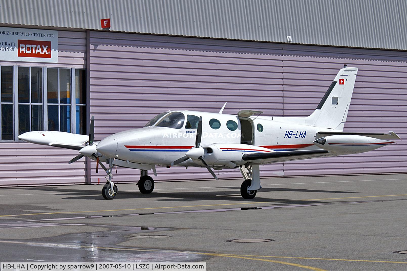 HB-LHA, 1979 Cessna 335 C/N 335-0030, In front of maintenance-hangar