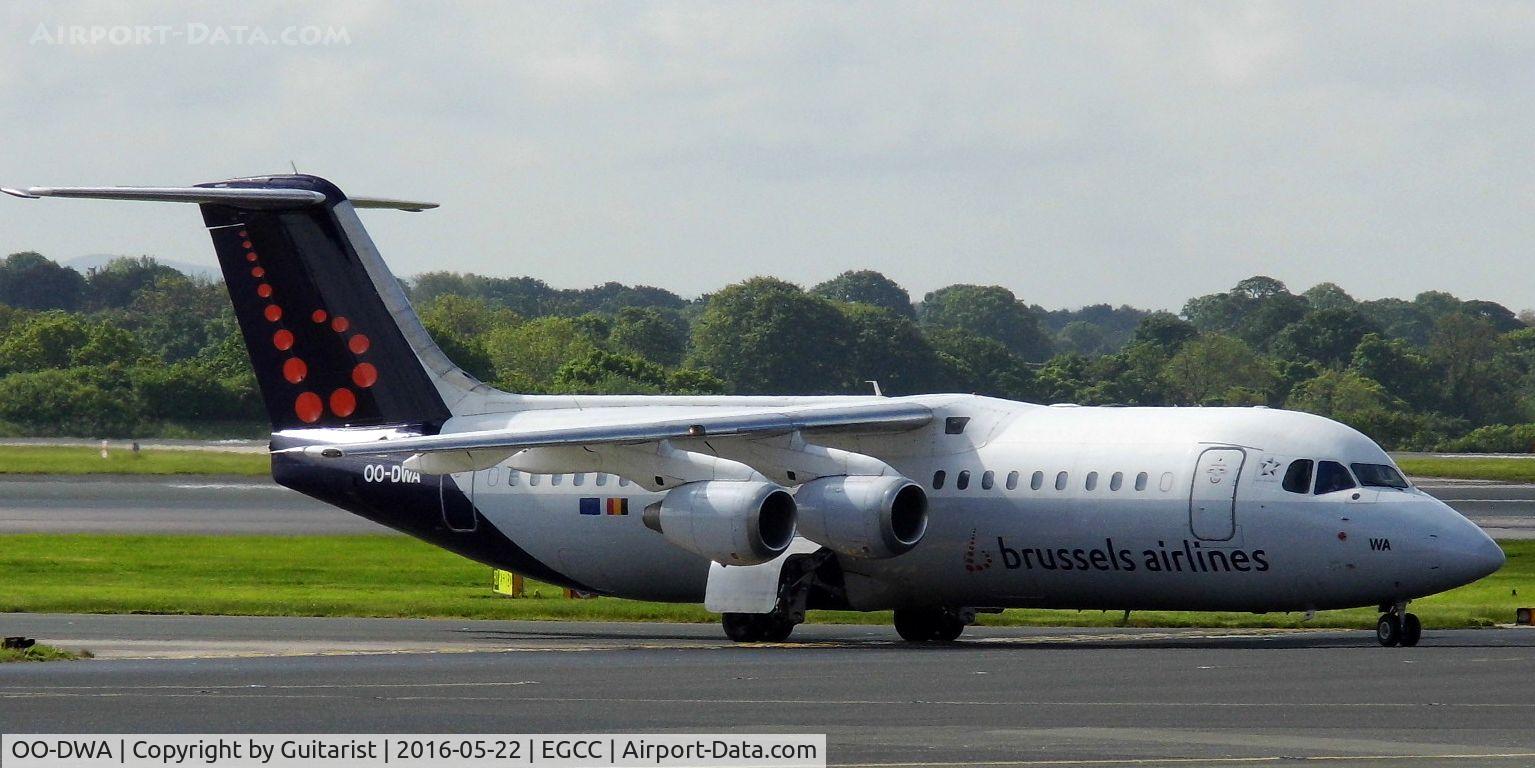 OO-DWA, 1997 British Aerospace Avro 146-RJ100 C/N E3308, At Manchester