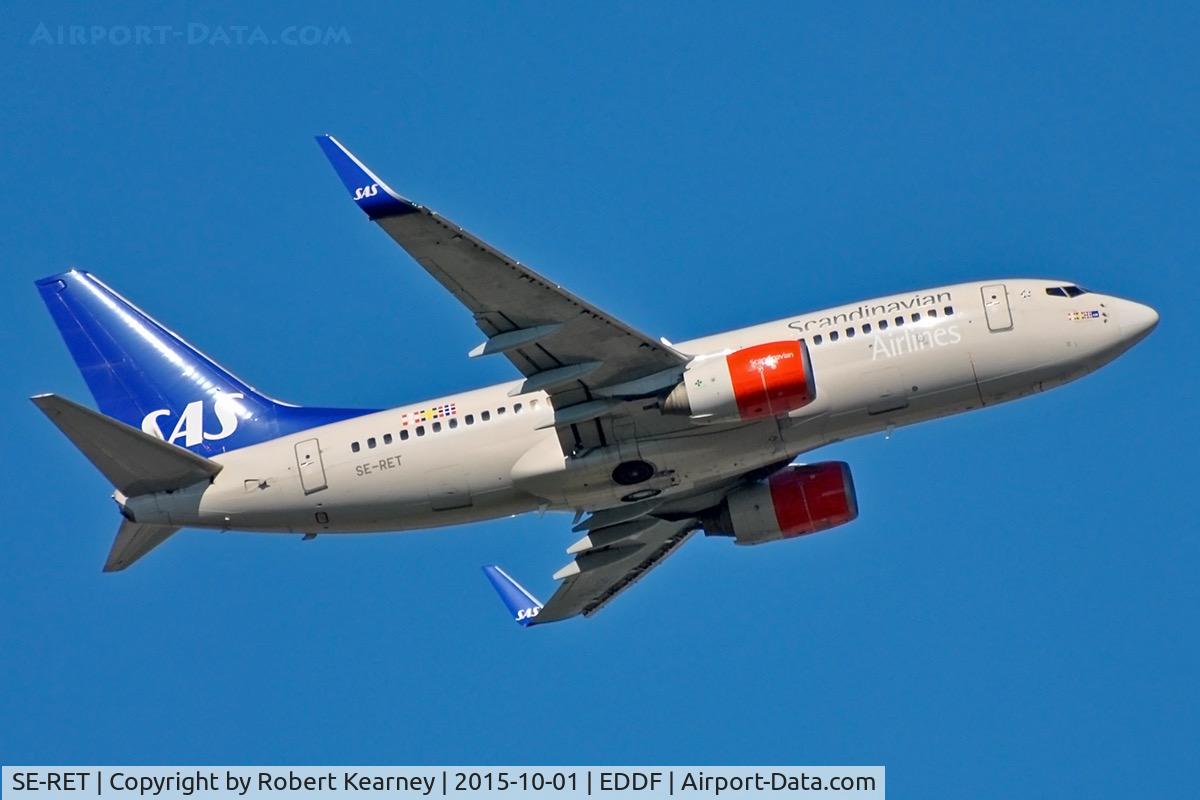 SE-RET, 2002 Boeing 737-76N C/N 32734, Climbing out of EDDF