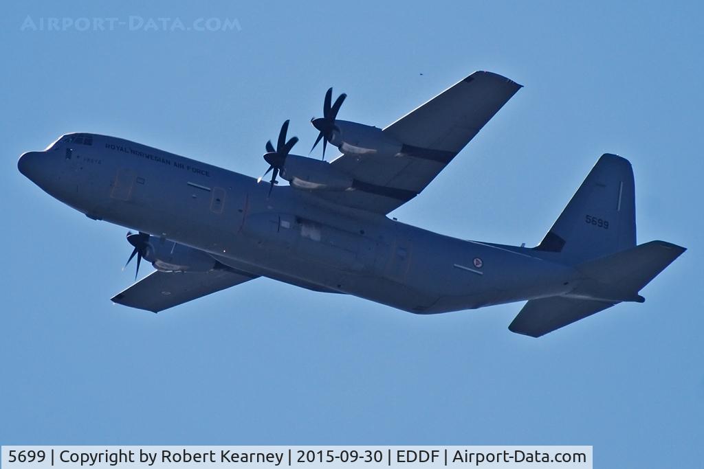 5699, 2008 Lockheed Martin C-130J-30 Super Hercules C/N 382-5699, Climbing out of EDDF