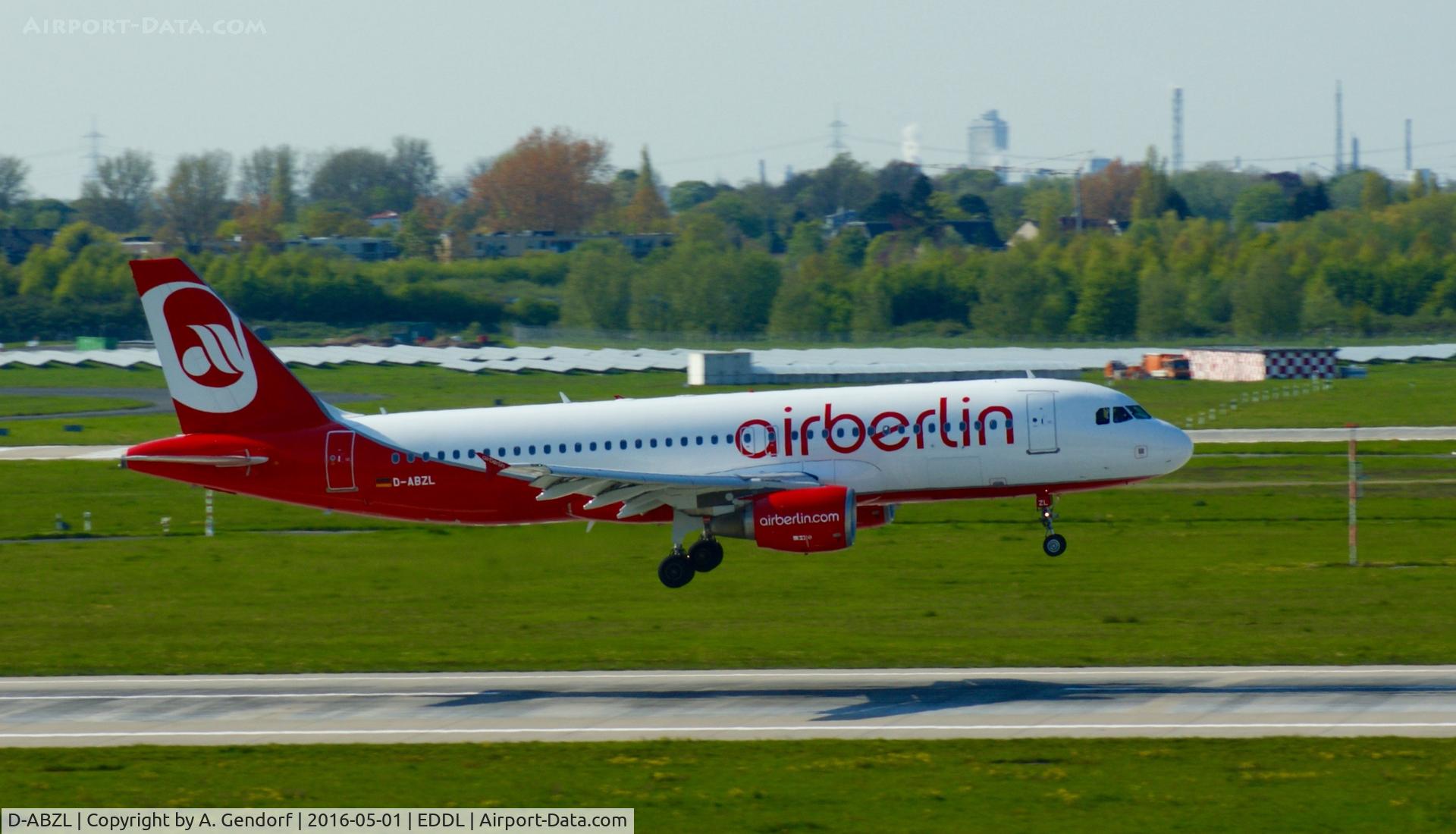 D-ABZL, 2007 Airbus A320-216 C/N 3178, Air Berlin, is here on finals RWY 05R at Düsseldorf Int'l(EDDL)