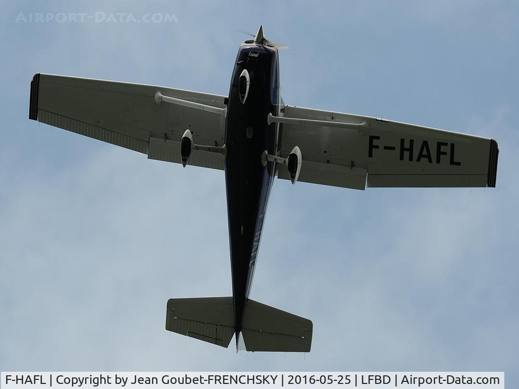 F-HAFL, Cessna 172S Skyhawk SP C/N 172S8457, Cercle Aéronautique des Personnels de l'Aéroport de Mérignac / CAPAM landing runway 23
