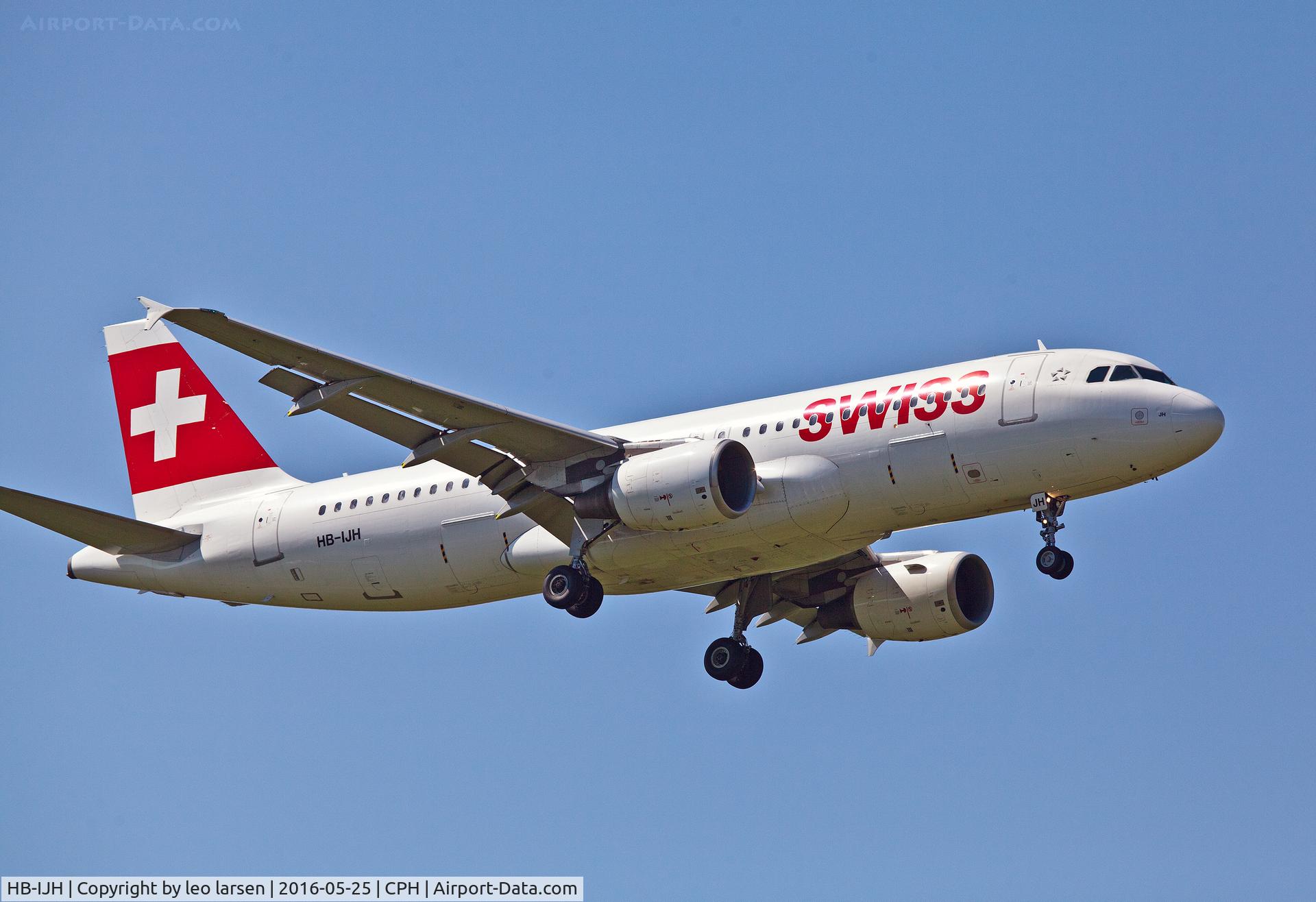 HB-IJH, 1996 Airbus A320-214 C/N 574, Copenhagen 25.5.16