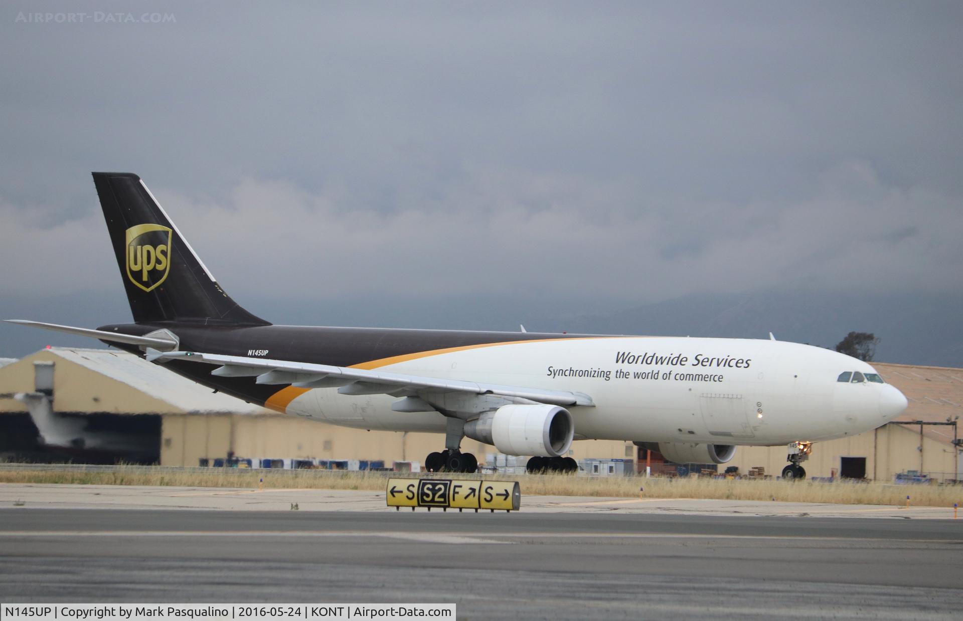 N145UP, 2002 Airbus A300F4-622R C/N 828, Airbus A300 F4-622R