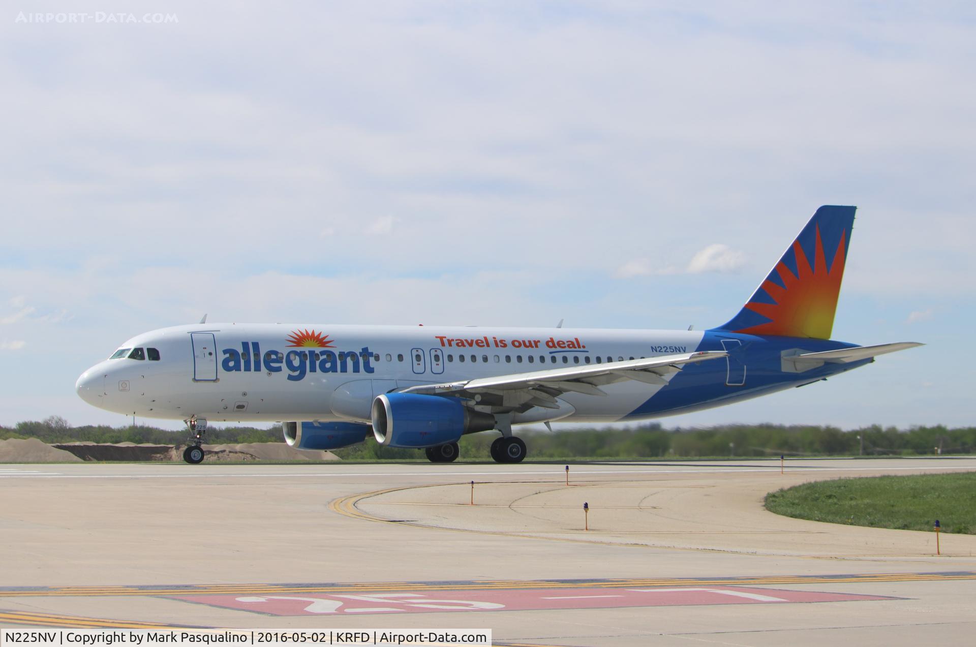 N225NV, 1997 Airbus A320-214 C/N 0706, Airbus A320