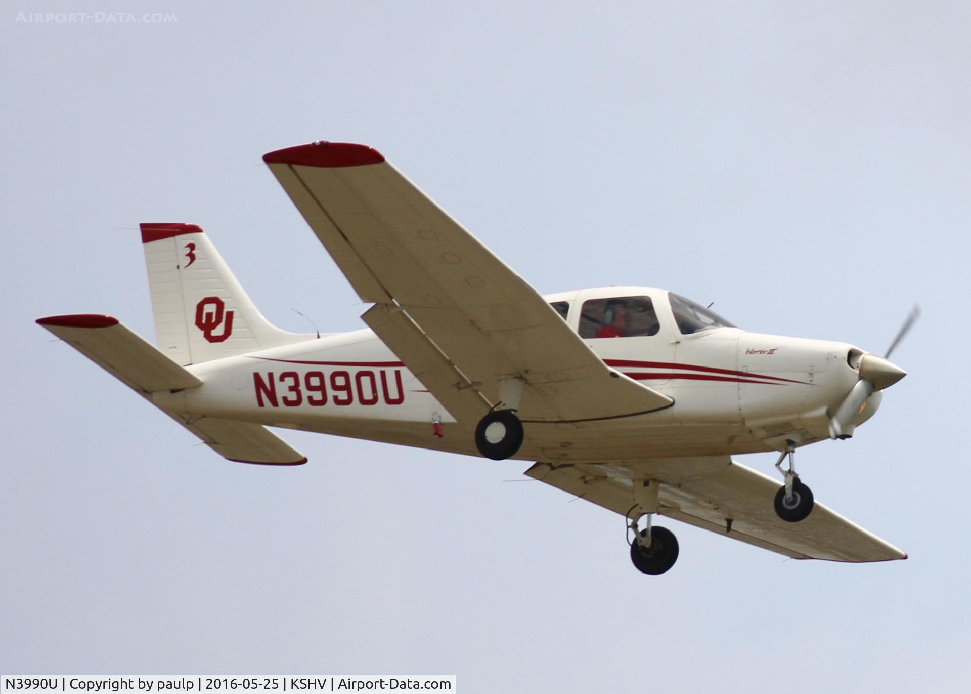 N3990U, 2005 Piper PA-28-161 C/N 2842222, At Shreveport Regional.