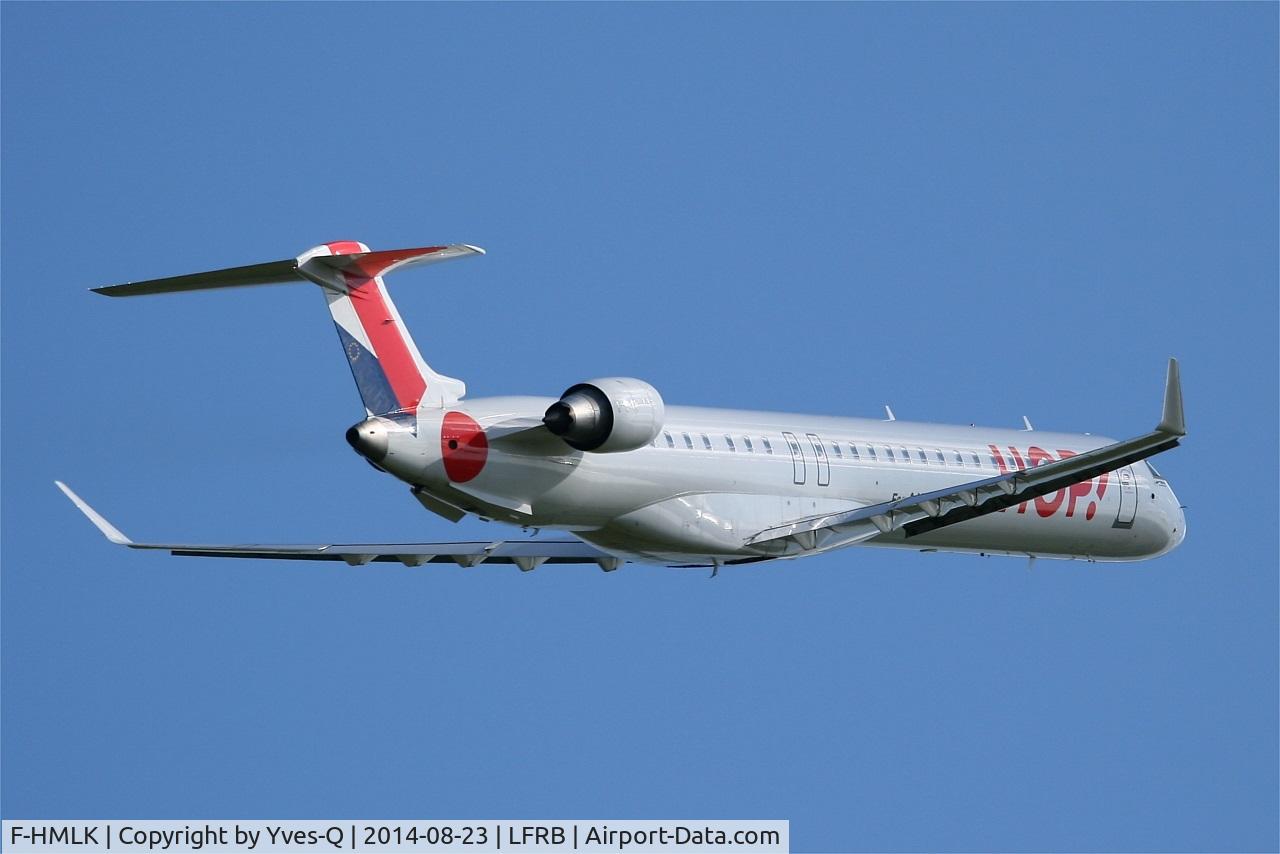 F-HMLK, 2011 Bombardier CRJ-1000EL NG (CL-600-2E25) C/N 19016, Bombardier CRJ-1000EL NG, Take off rwy 07R, Brest-Bretagne airport (LFRB-BES)