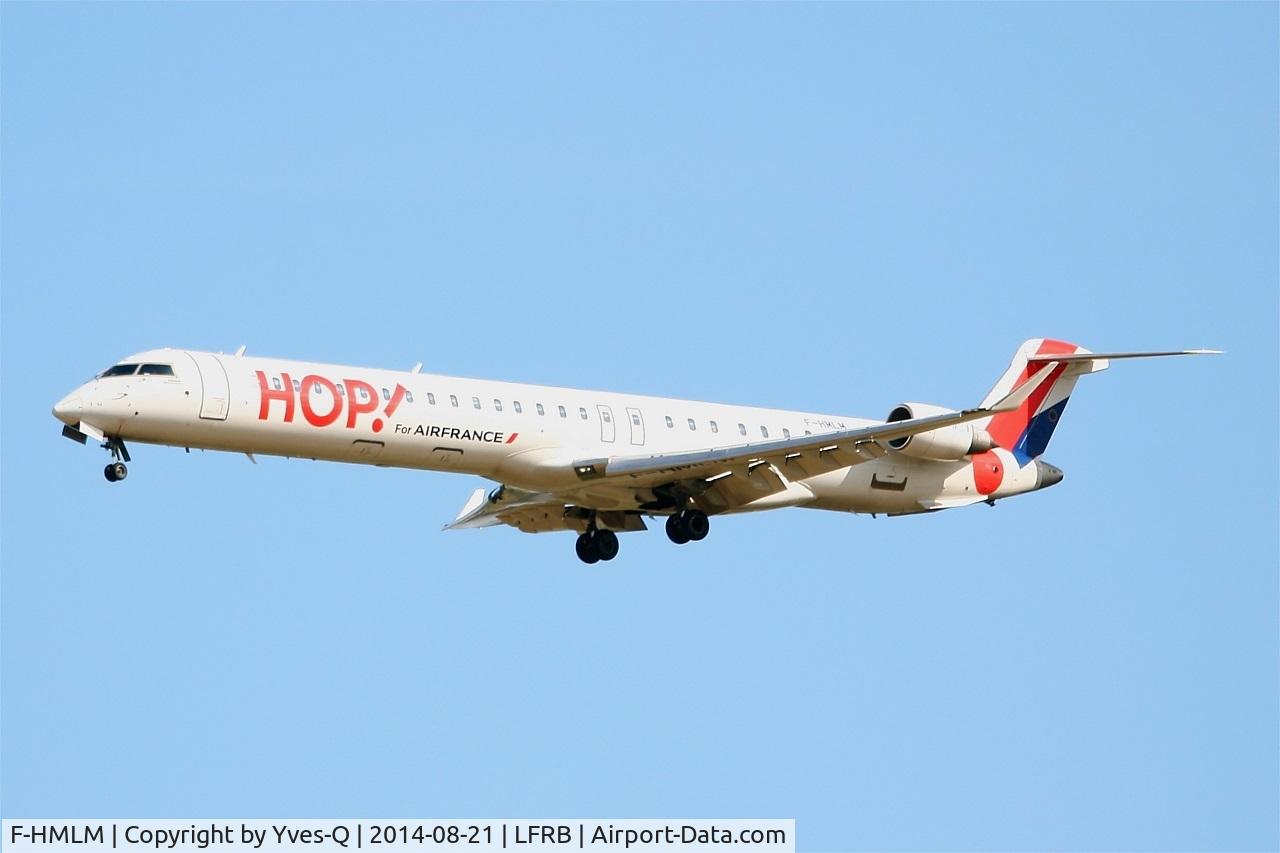 F-HMLM, 2012 Bombardier CRJ-1000EL NG (CL-600-2E25) C/N 19023, Bombardier CRJ-1000, Final approach rwy 25L, Brest-Bretagne Airport (LFRB-BES)