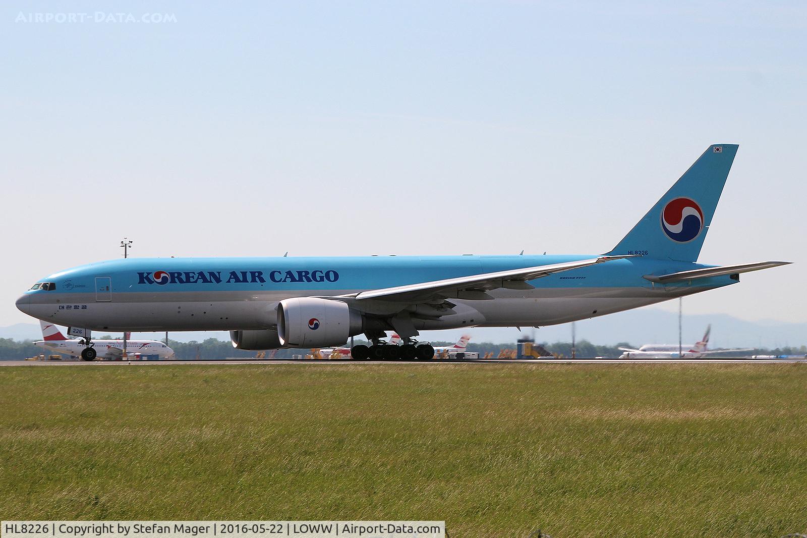 HL8226, 2013 Boeing 777-FB5 C/N 37640, Korean Cargo B777-200F @VIE