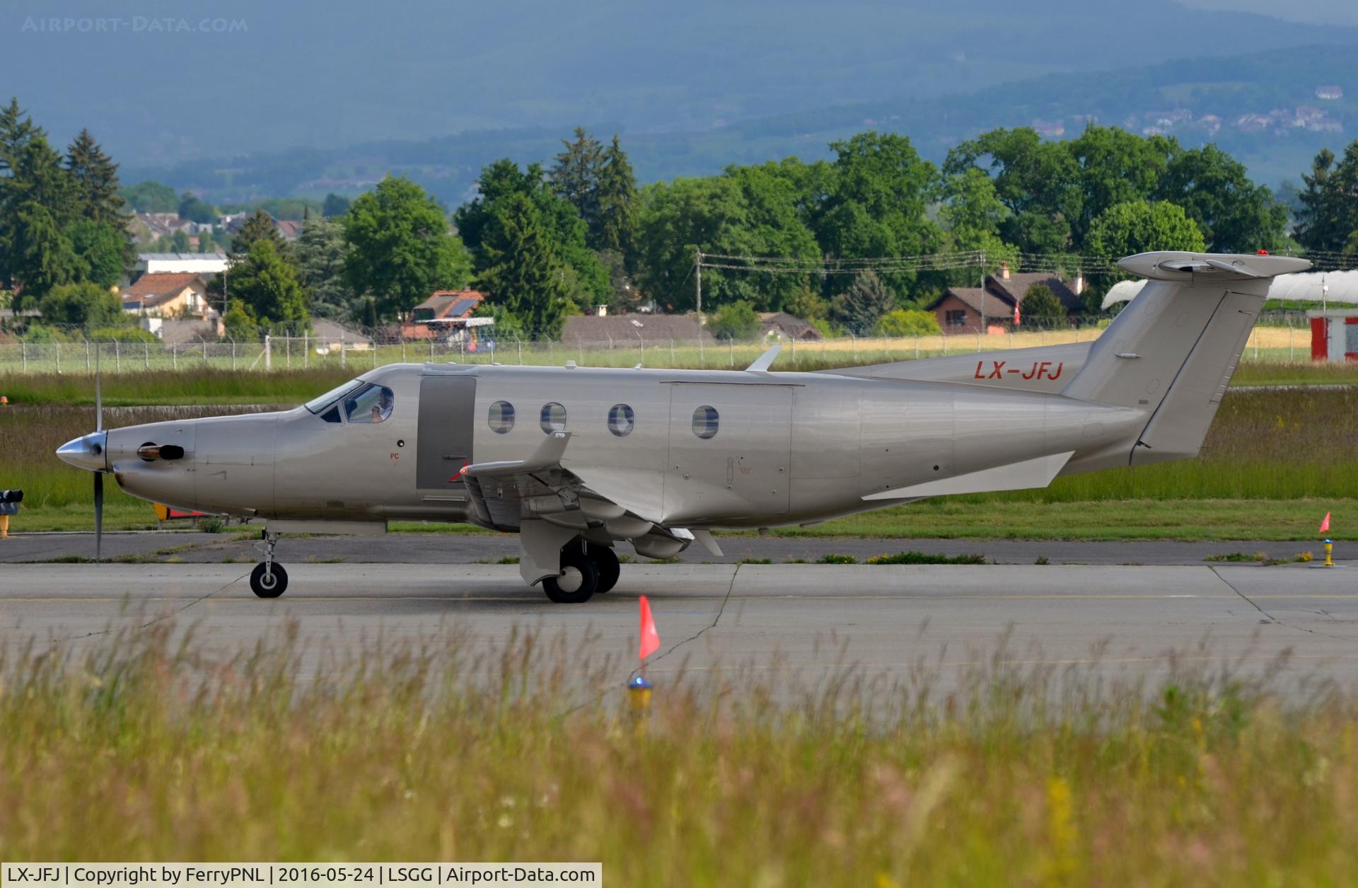 LX-JFJ, 2005 Pilatus PC-12/45 C/N 678, Jetfly Aviation PC12 about to depart.