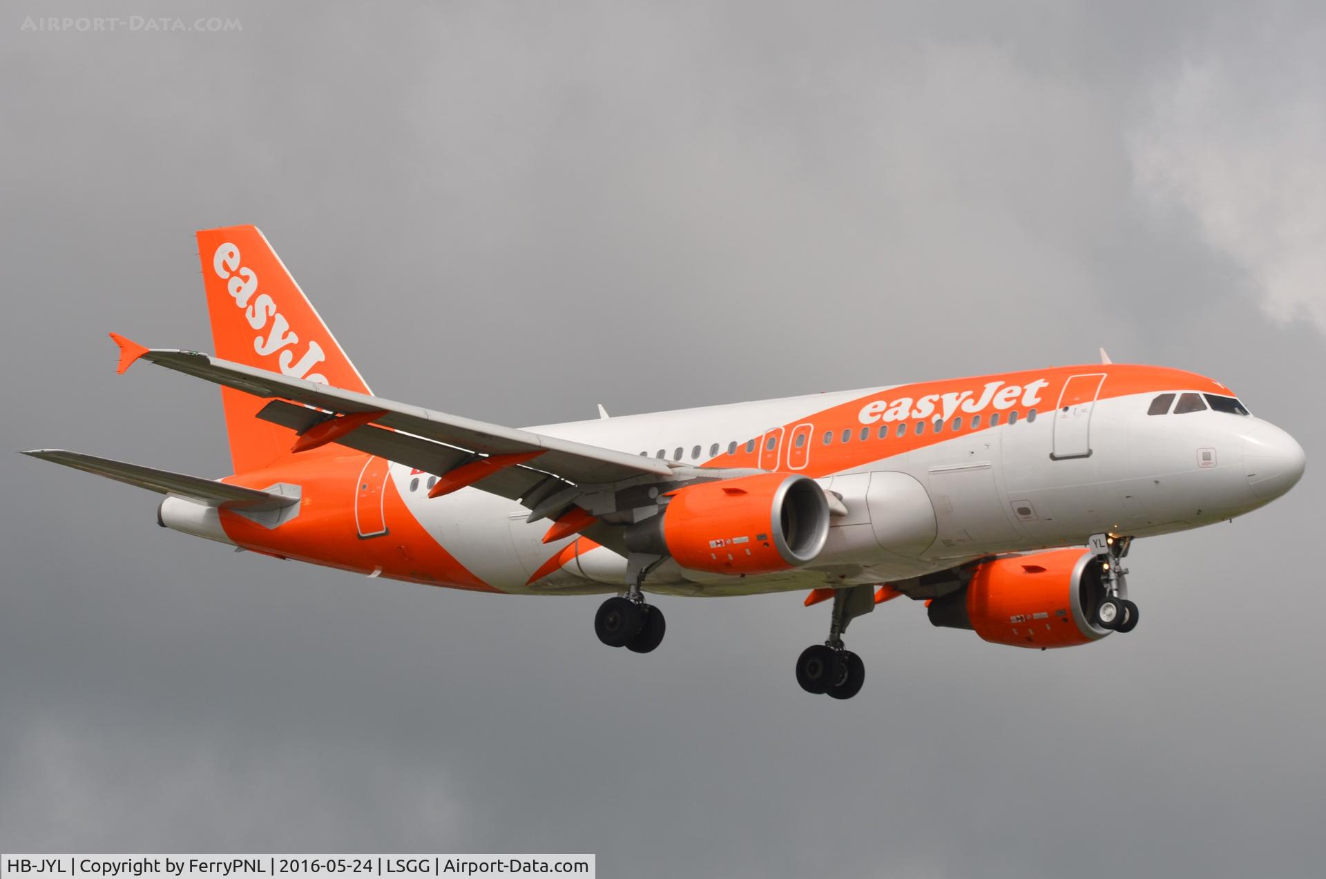 HB-JYL, 2011 Airbus A319-111 C/N 4693, Easyjet A319 landing.