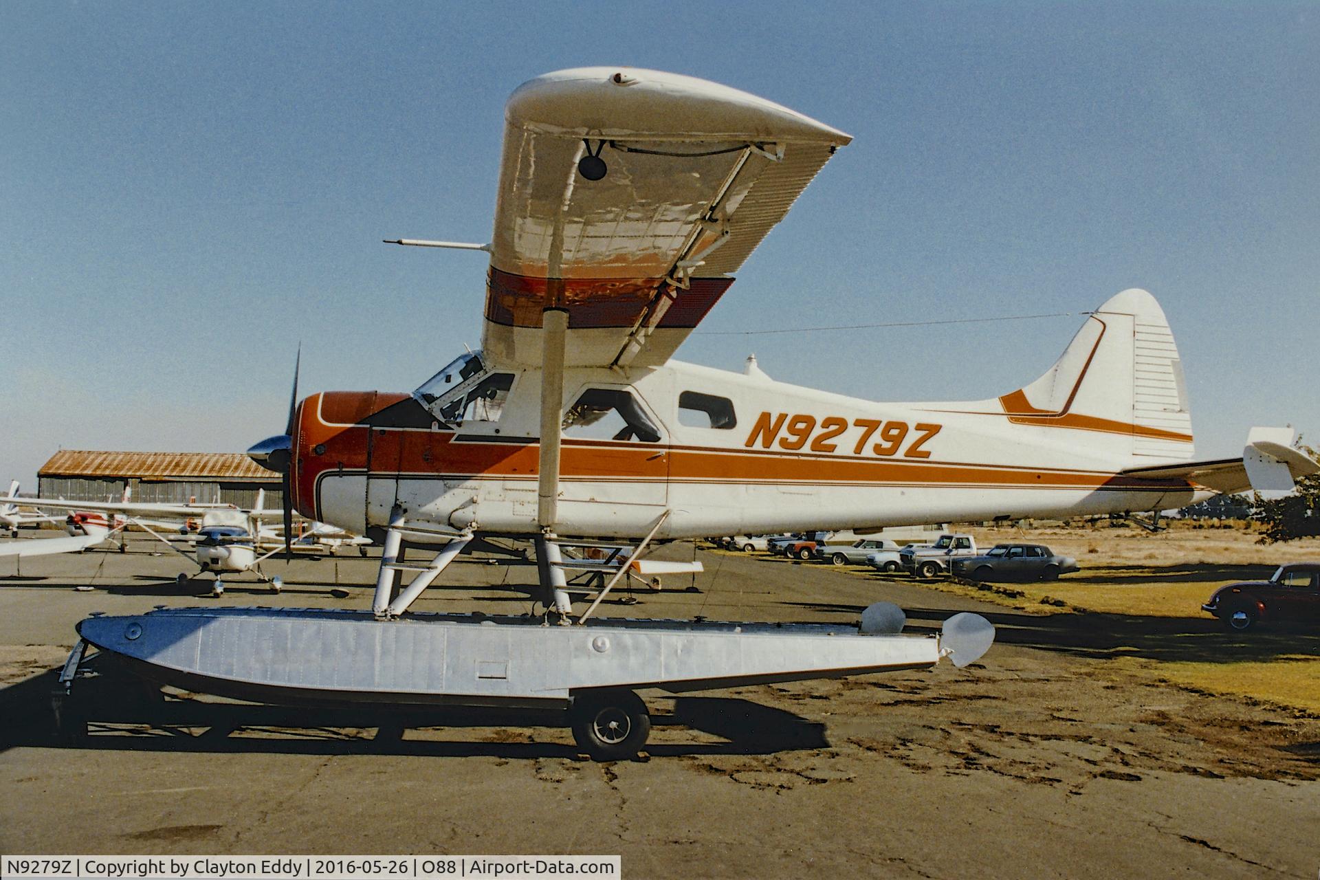 N9279Z, 1952 De Havilland Canada DHC-2-L-20 C/N 345, N9279Z parked at the old Rio Vista Airport.